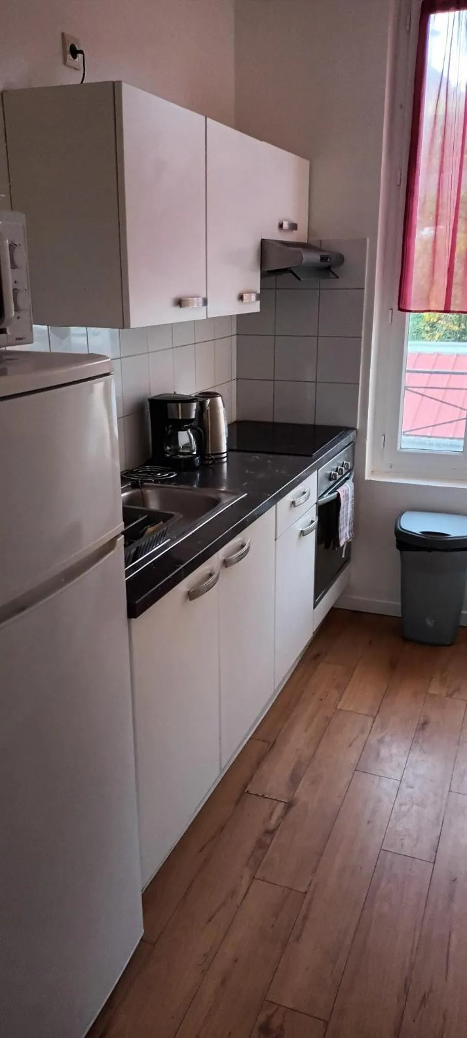 Kitchen or kitchenette in L'Escapade Mersoise