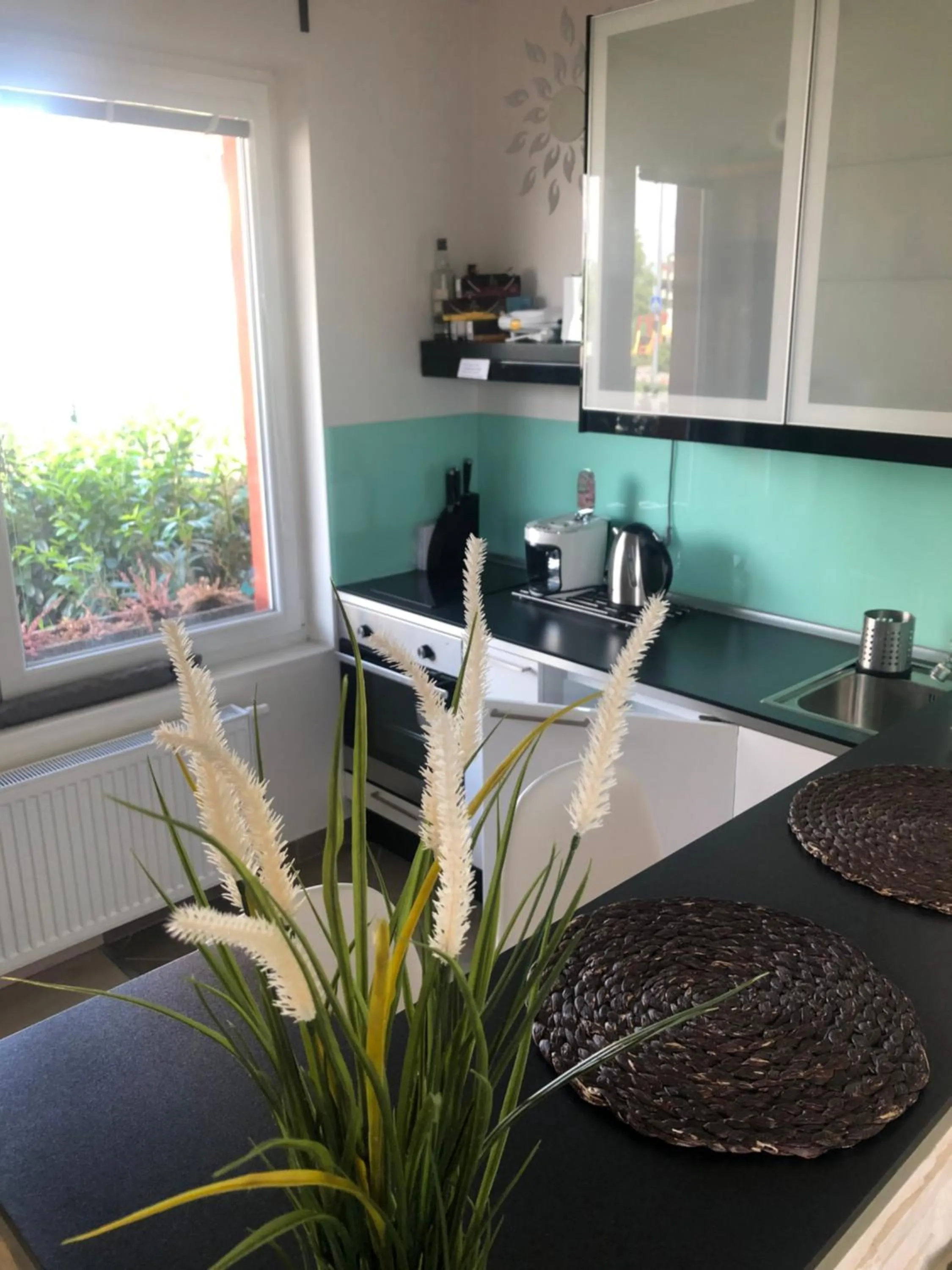 Kitchen or kitchenette in Bastien Studio near Airport