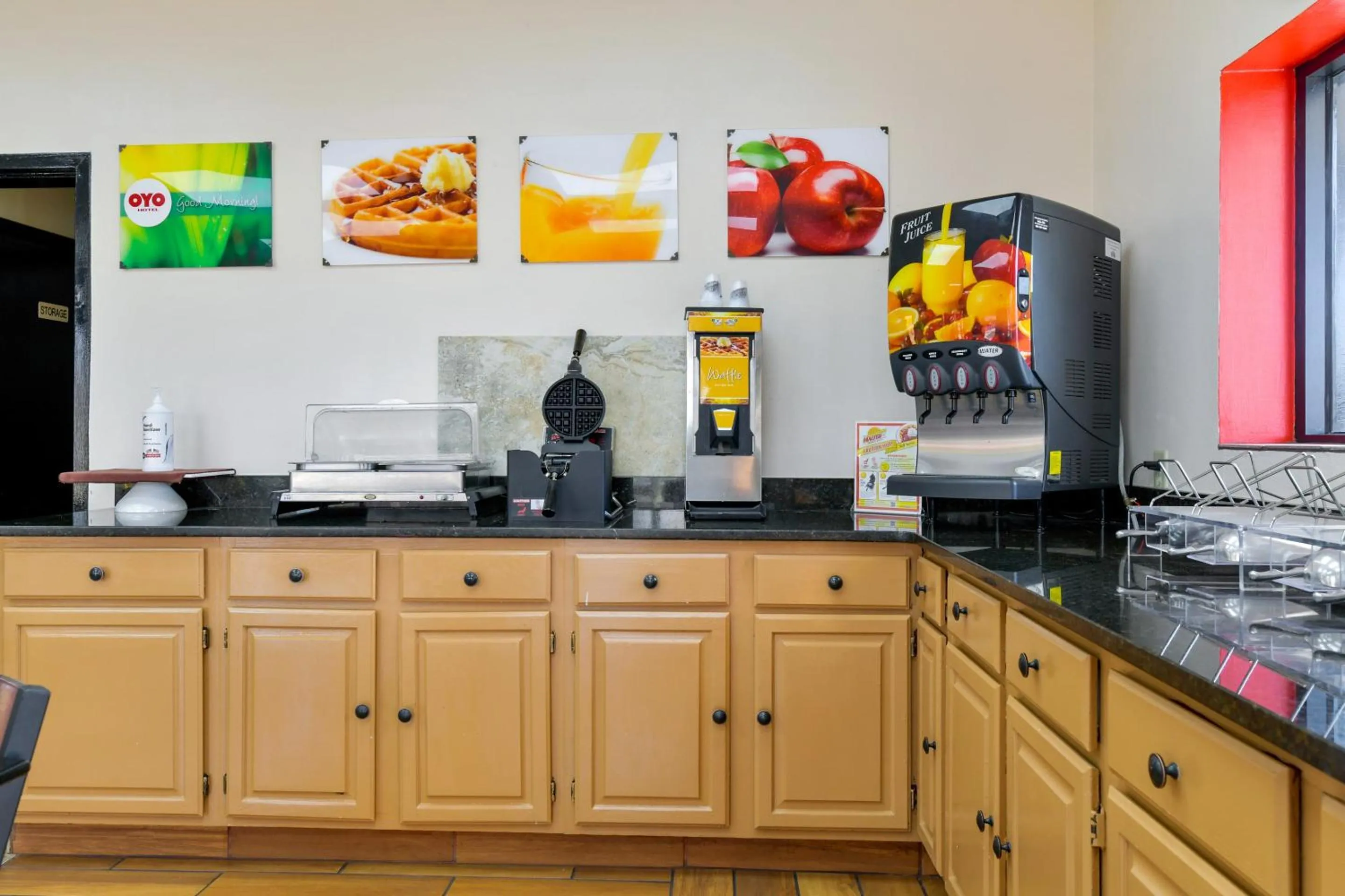 Dining area in OYO Hotel Lake Park-Valdosta I-75, Exit 5