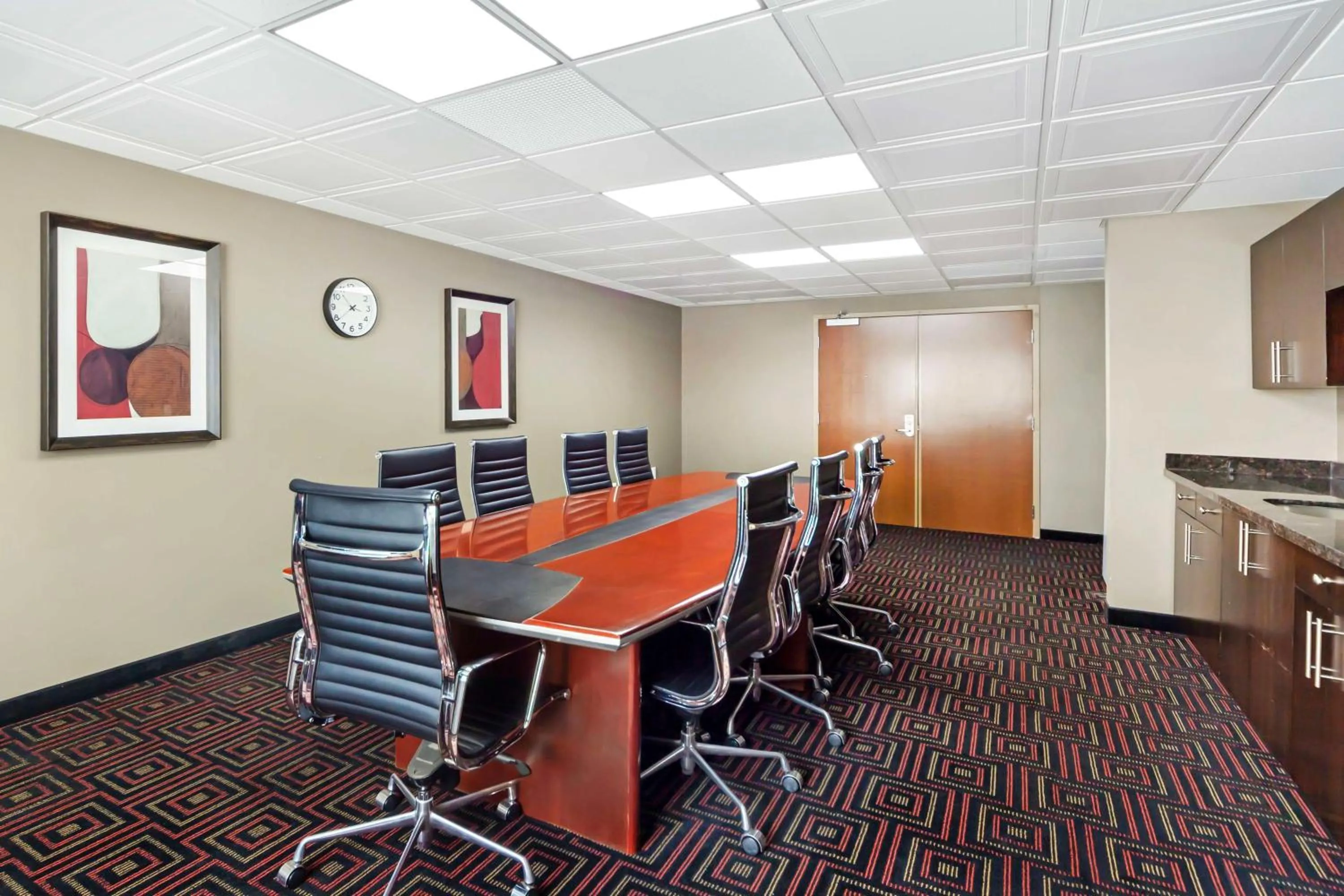 Meeting/conference room in Best Western Plus Peace River Hotel & Suites
