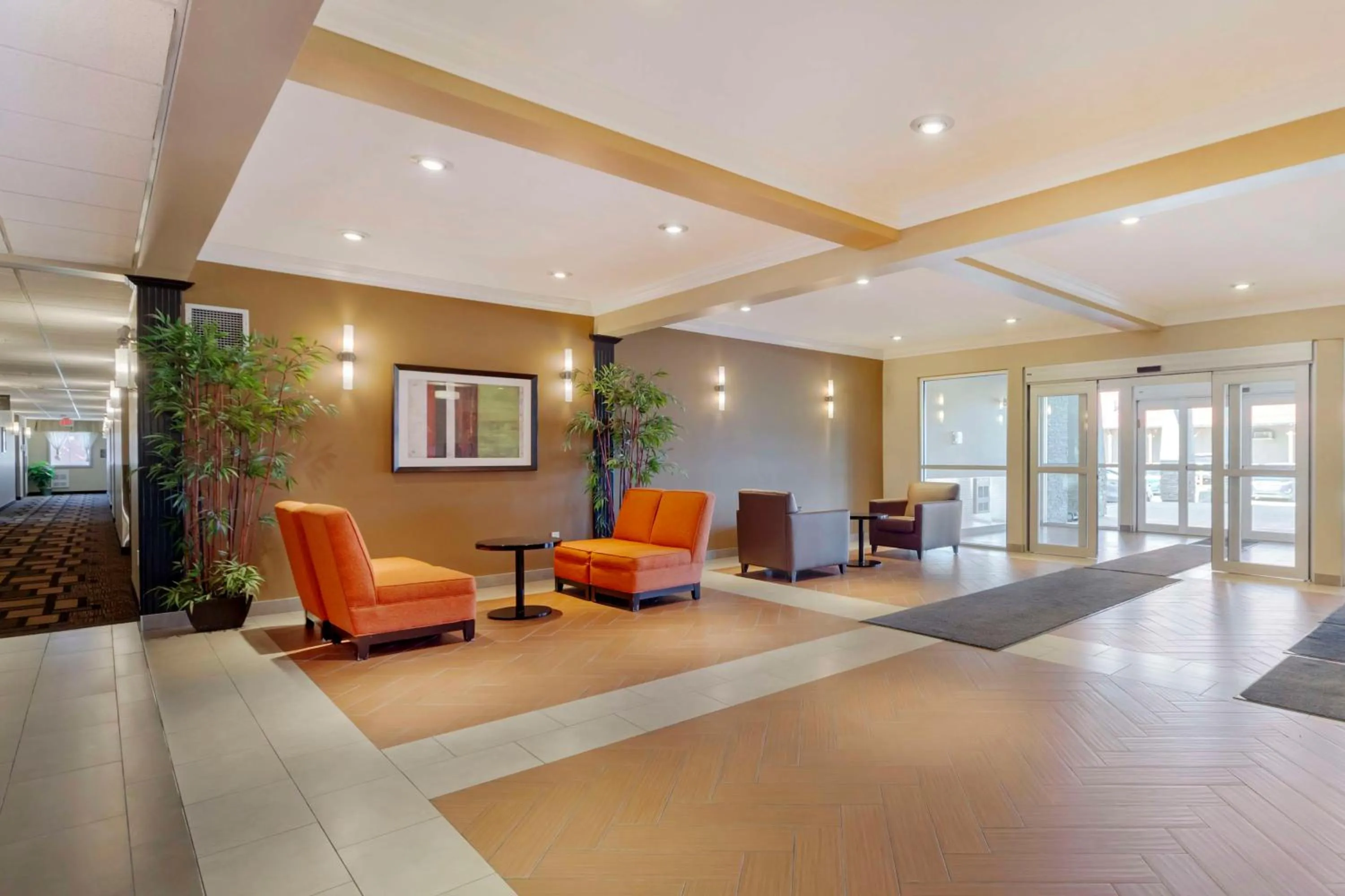 Lobby or reception in Best Western Plus Peace River Hotel & Suites