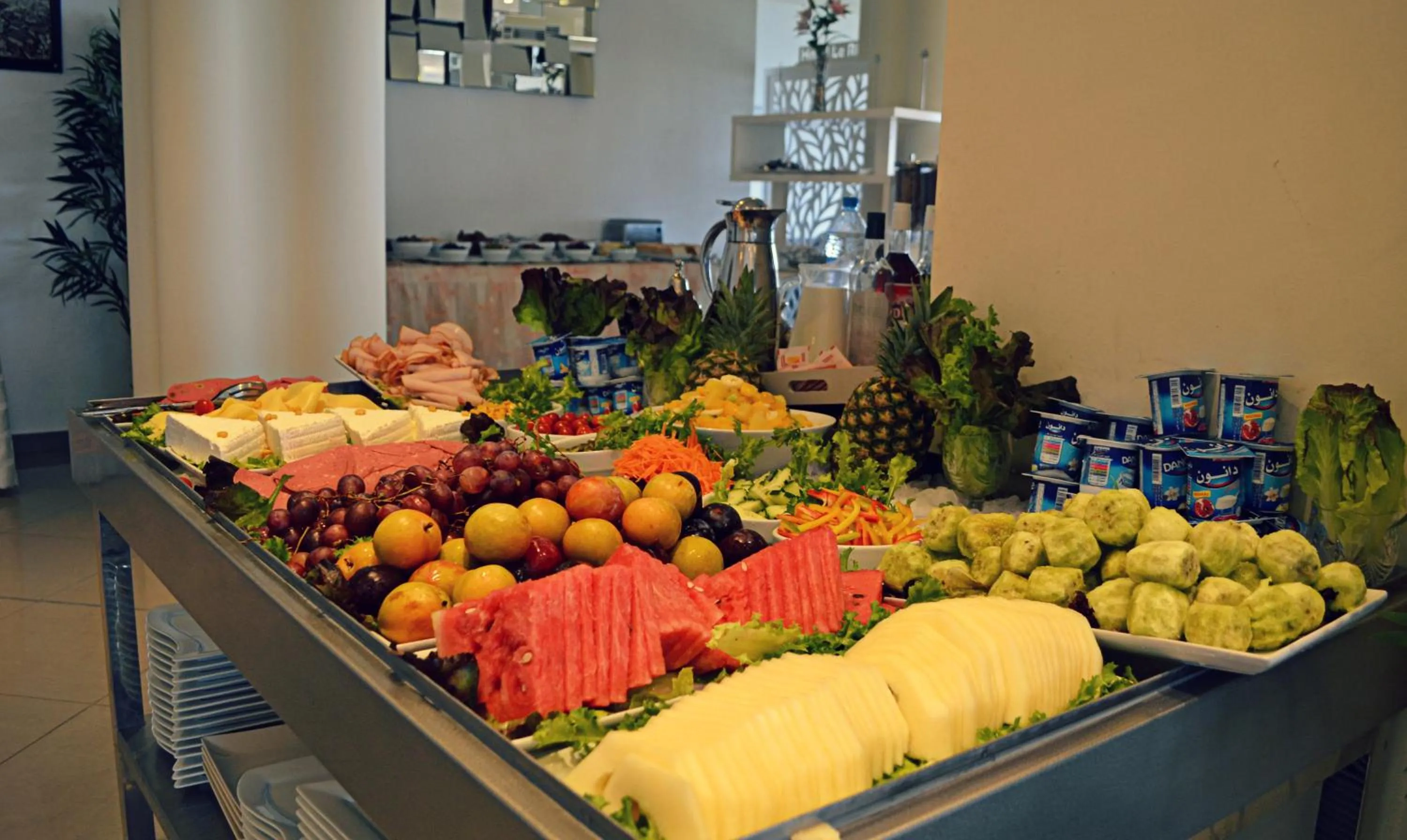 Restaurant/places to eat in Le Rio Appart-Hotel City Center