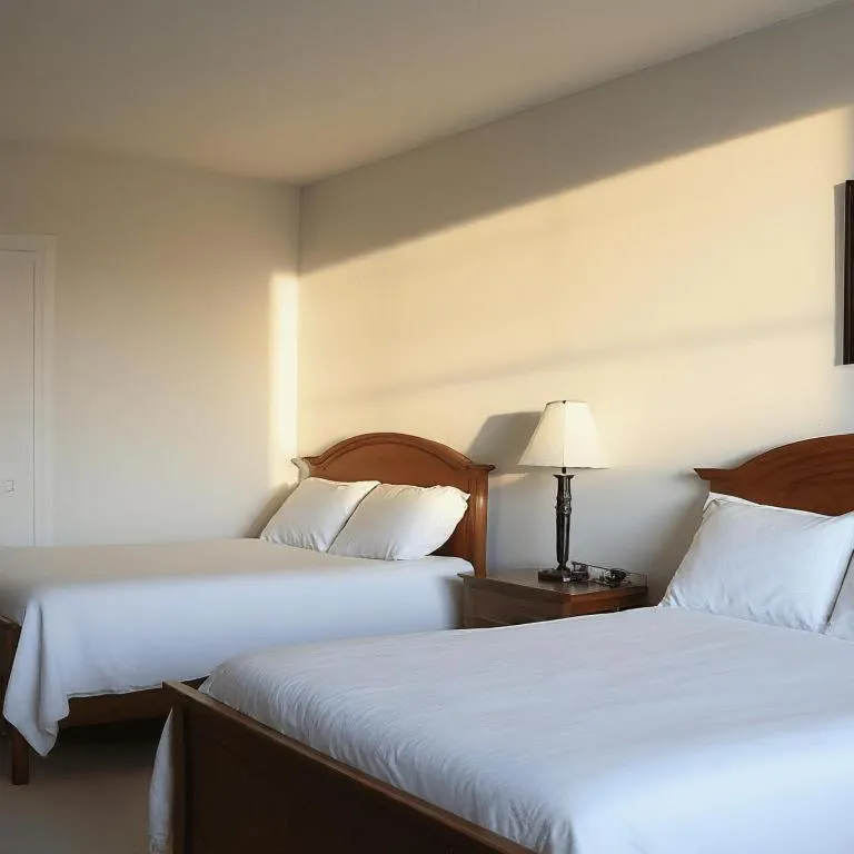 Photo of the whole room, Bed in Midtown Inn