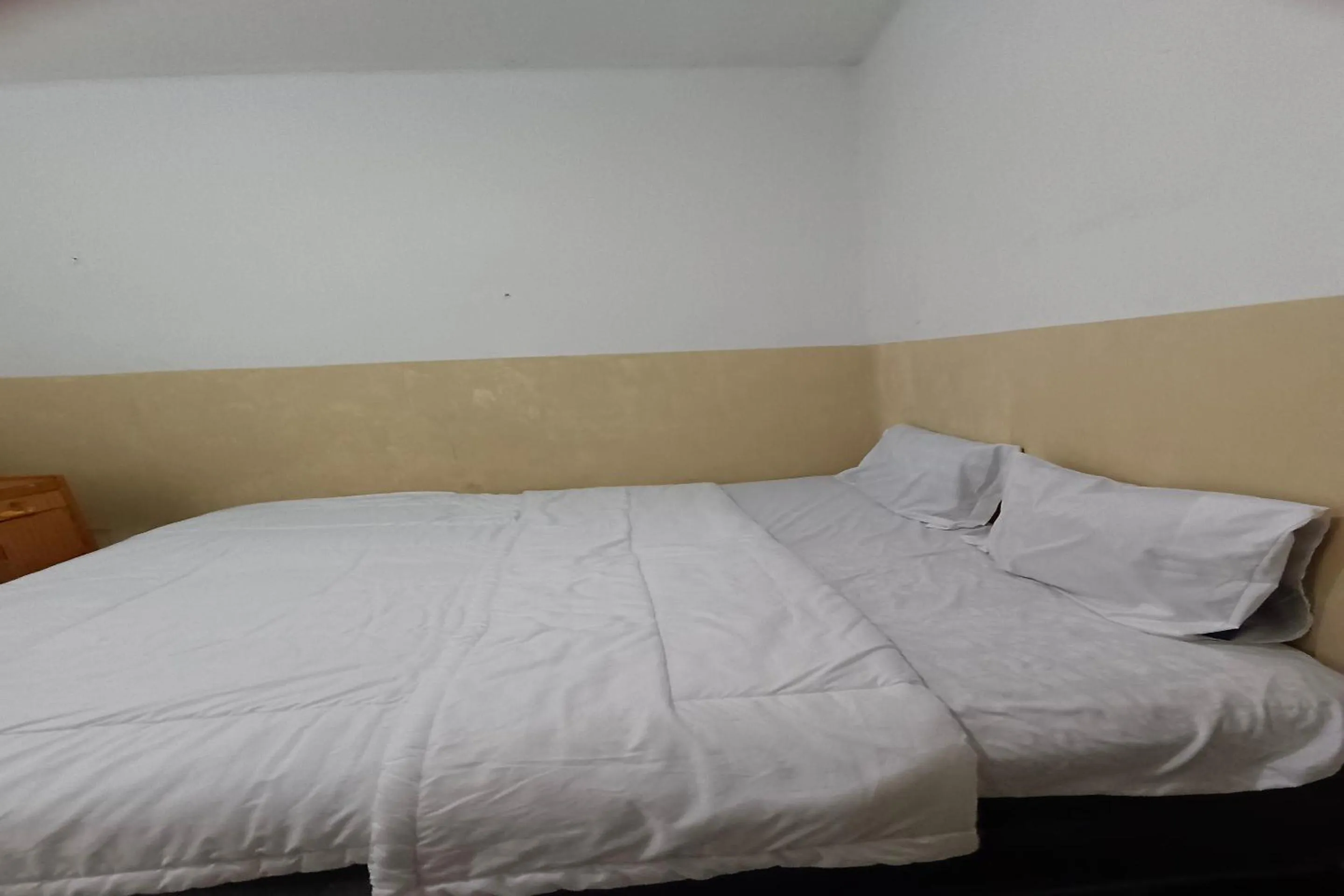 Bedroom, Bed in Hotel O Merah House