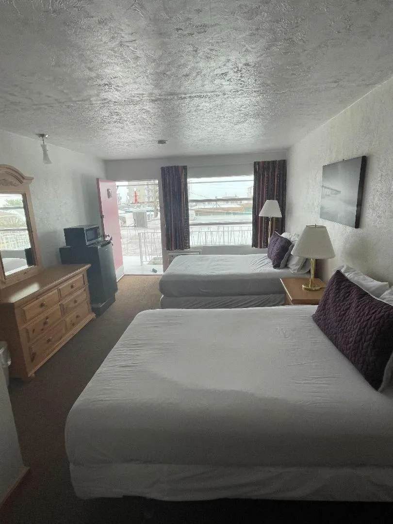 Pink Champagne Motel