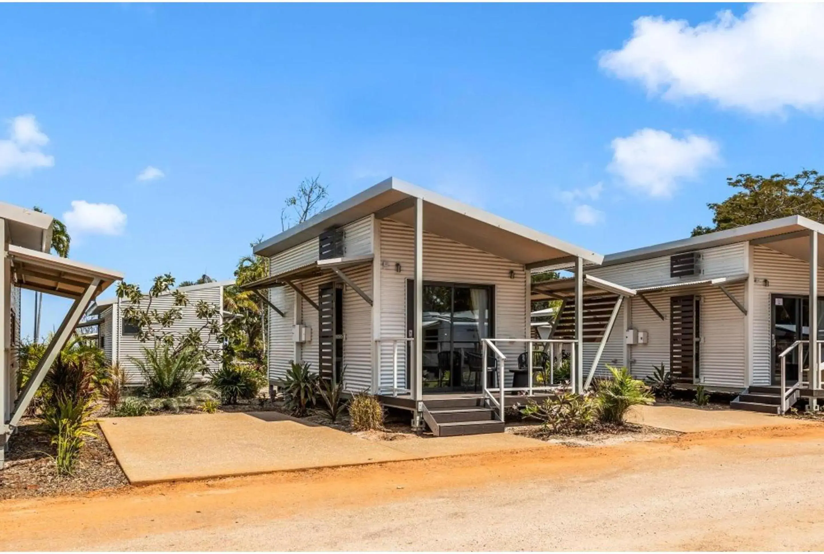 Superior Studio Cabin - Sleeps 2 in Discovery Parks - Broome Superior Studio Cabin - Sleeps 2 in Discovery Parks - Broome