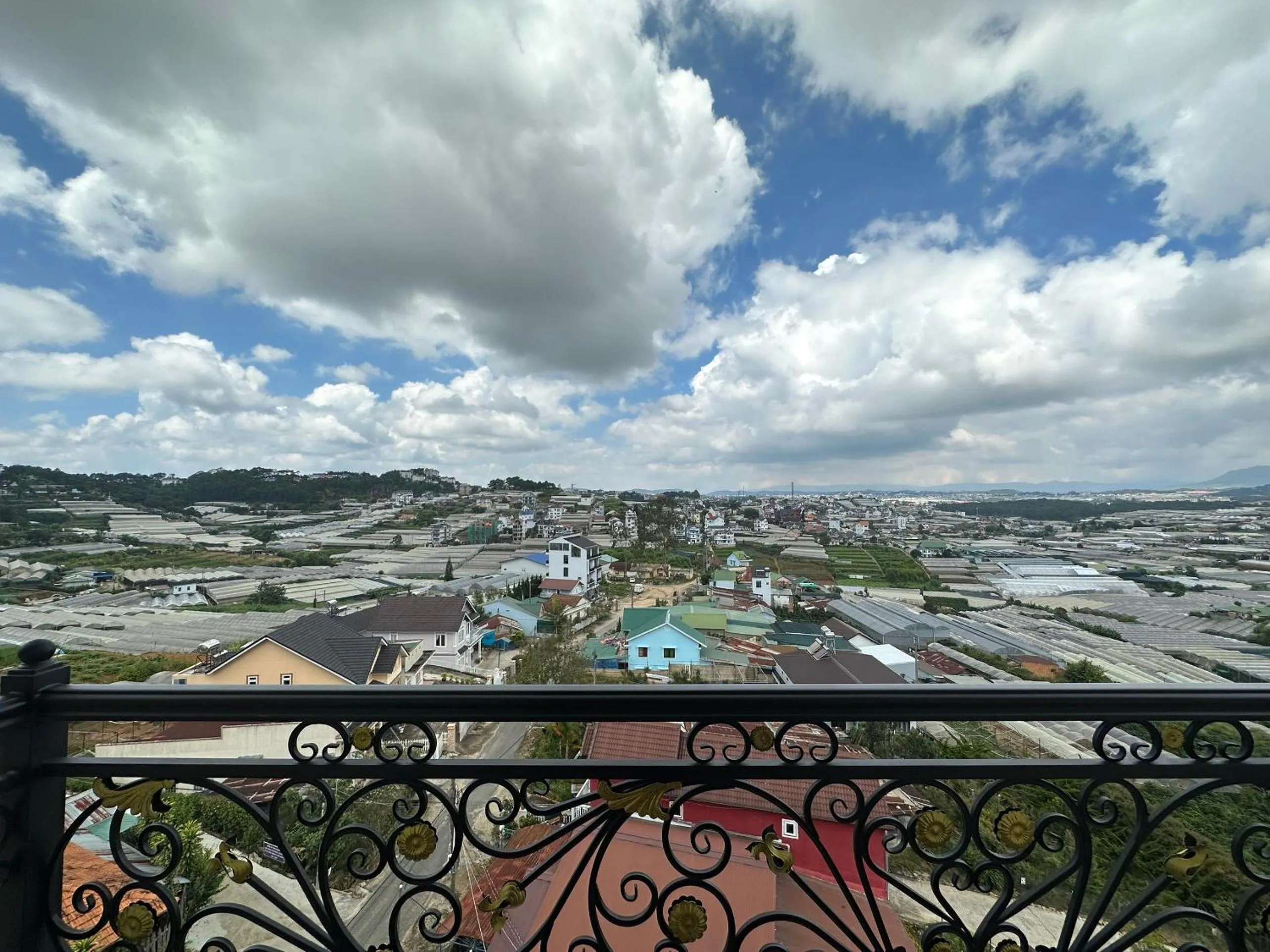 Bedroom in Capital O 1208 Phong Van Villa