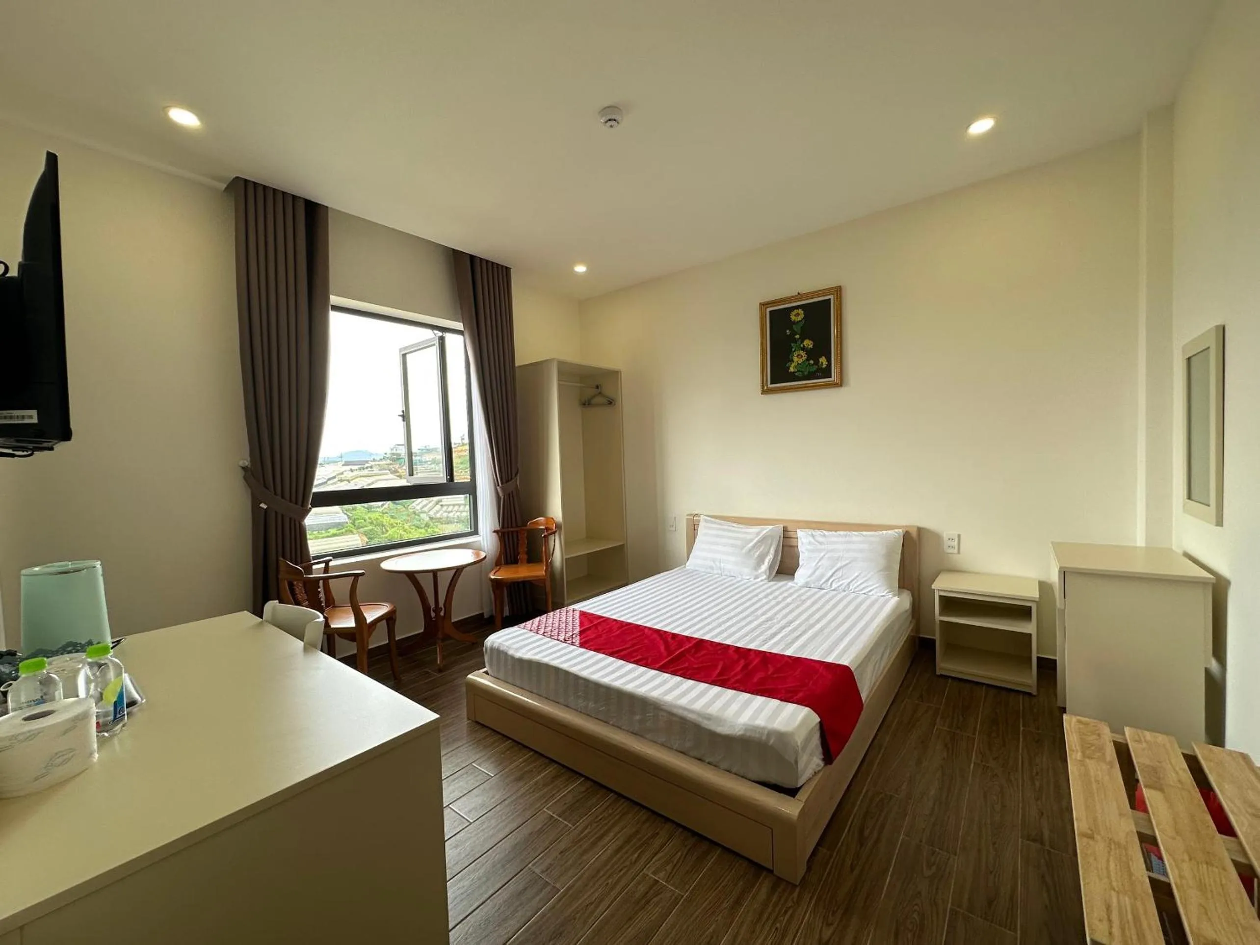 Bedroom, Bed in Capital O 1208 Phong Van Villa