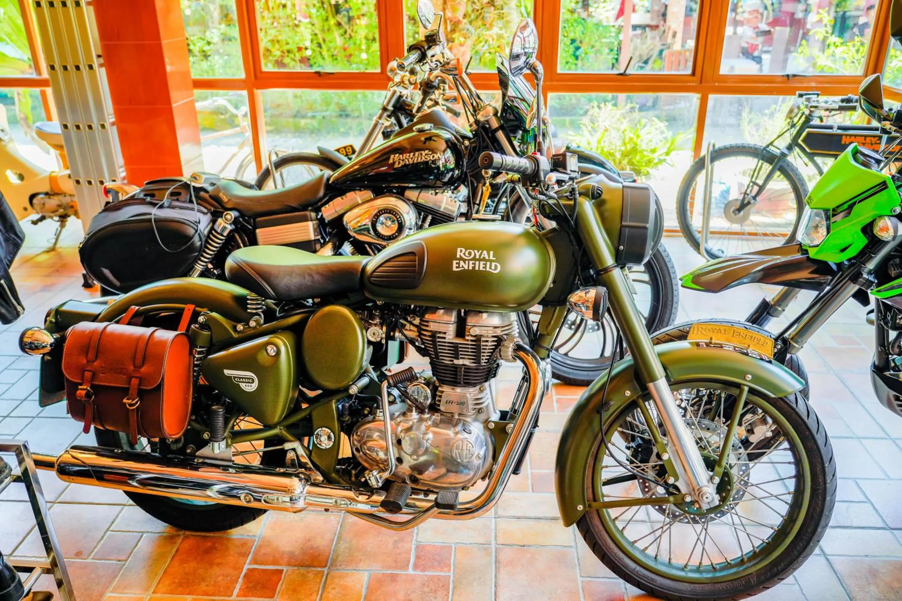 Cycling in Happy Garden Resort Betong