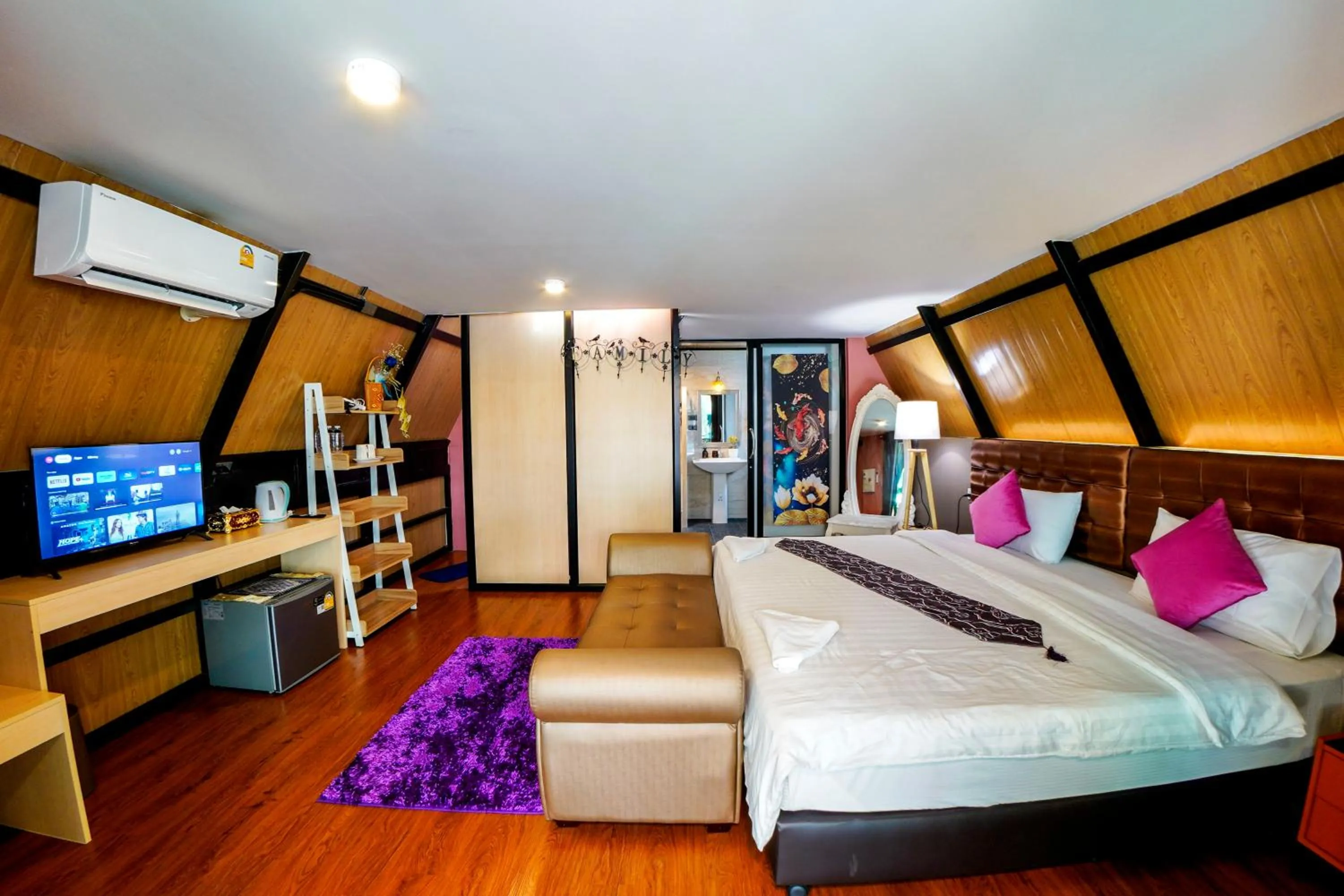 Bed in Happy Garden Resort Betong