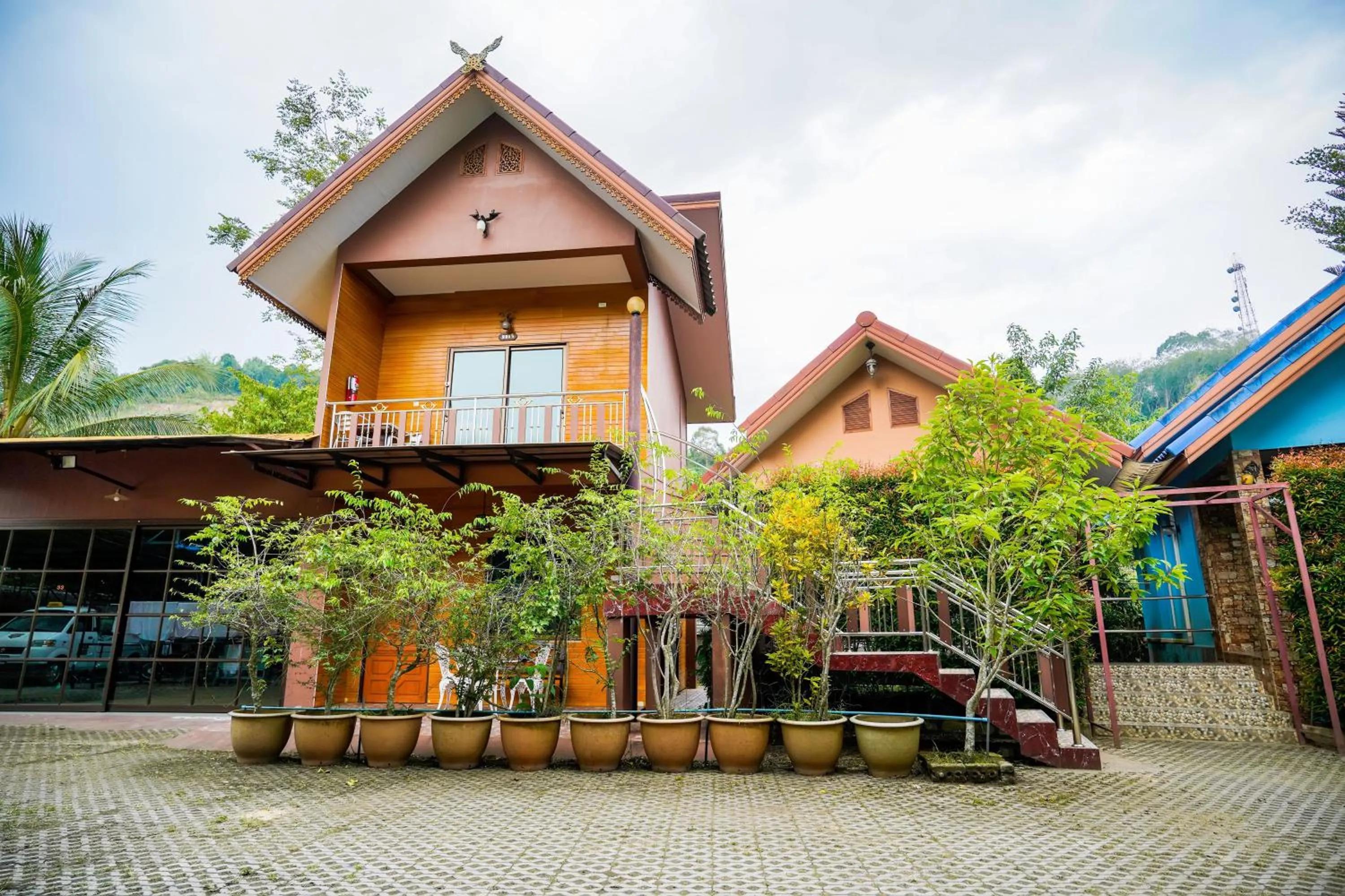 Property building in Happy Garden Resort Betong