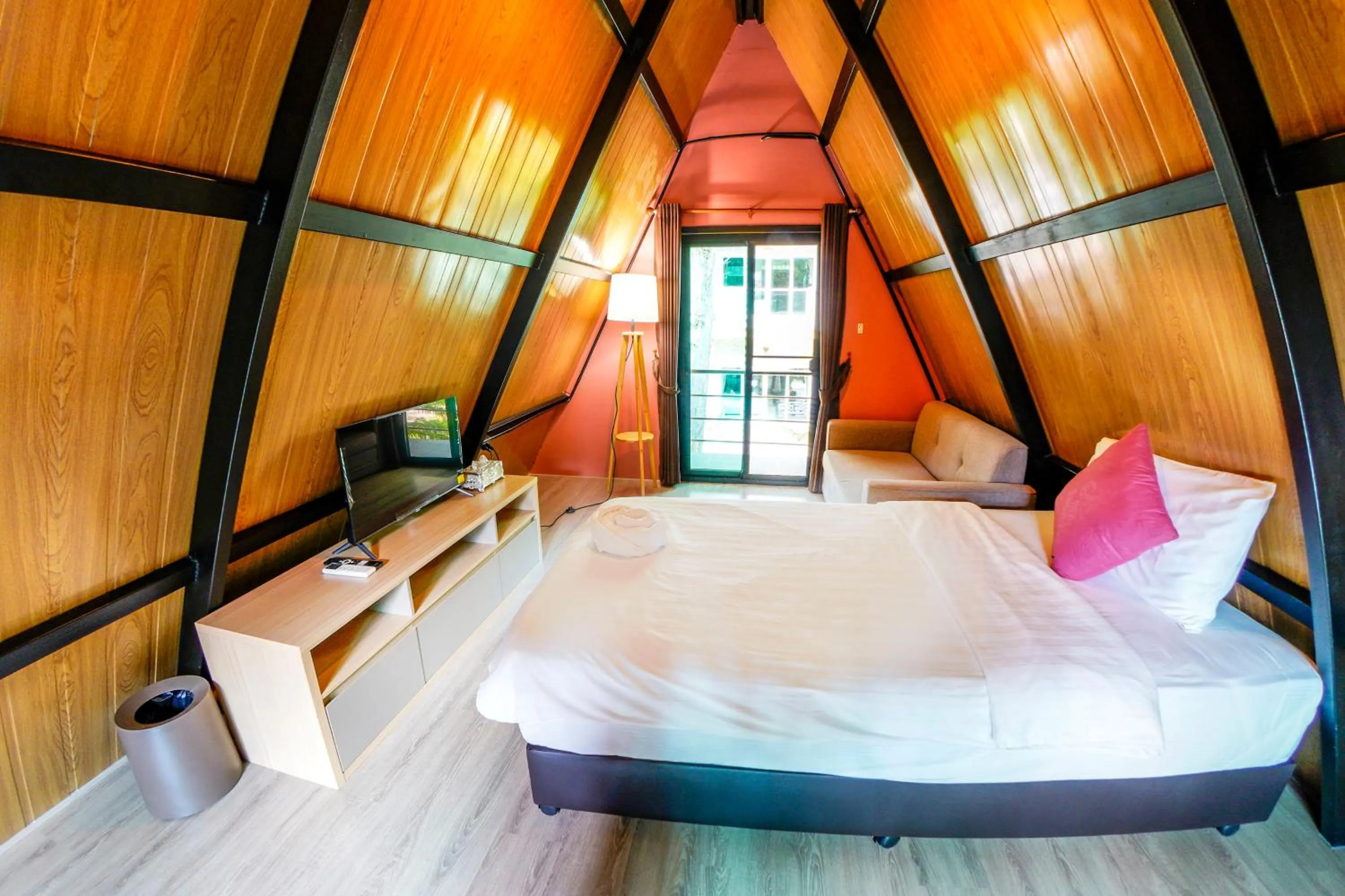 Bed in Happy Garden Resort Betong