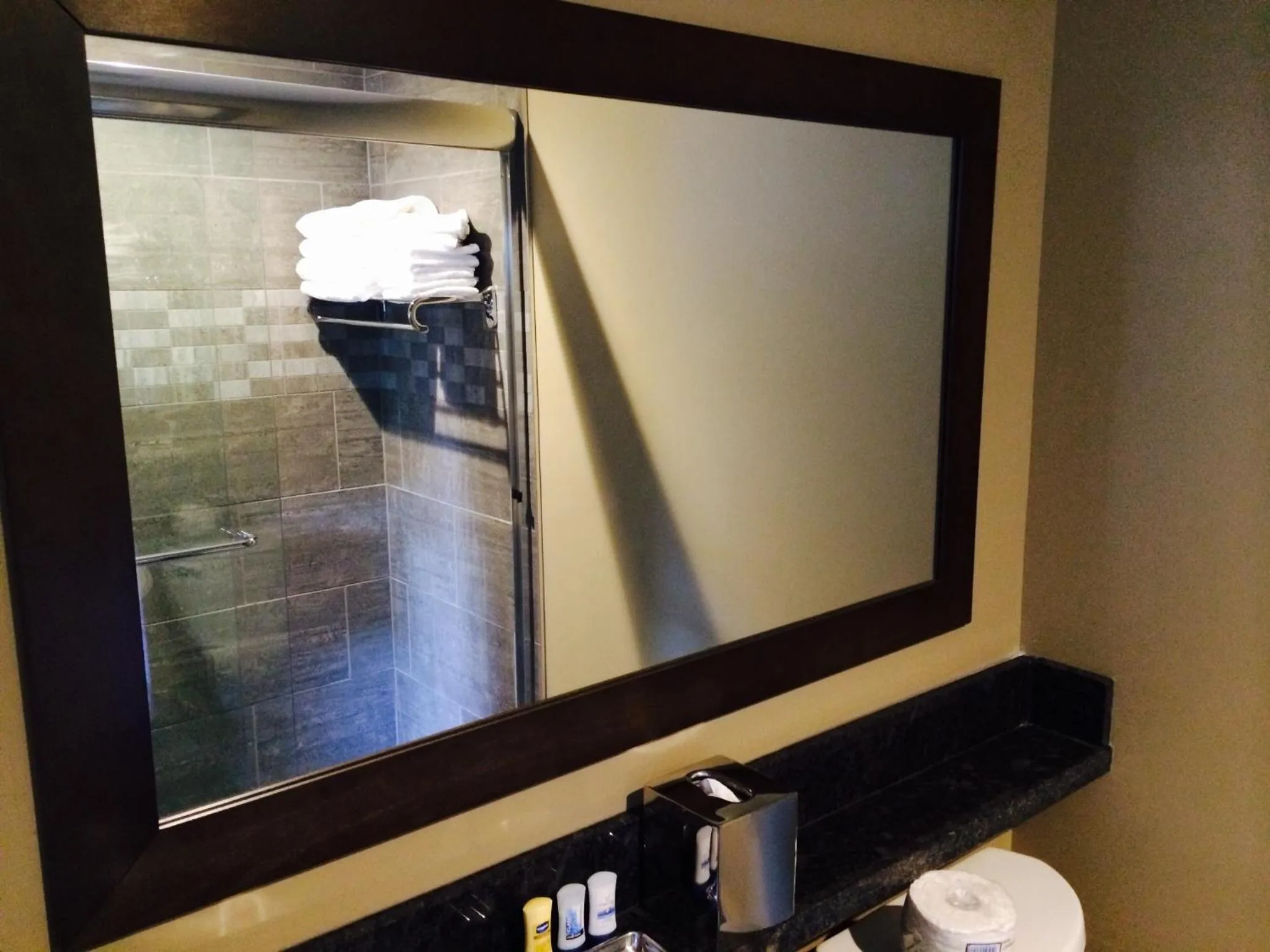 Bathroom in A Good Nite's Rest Bed and Breakfast