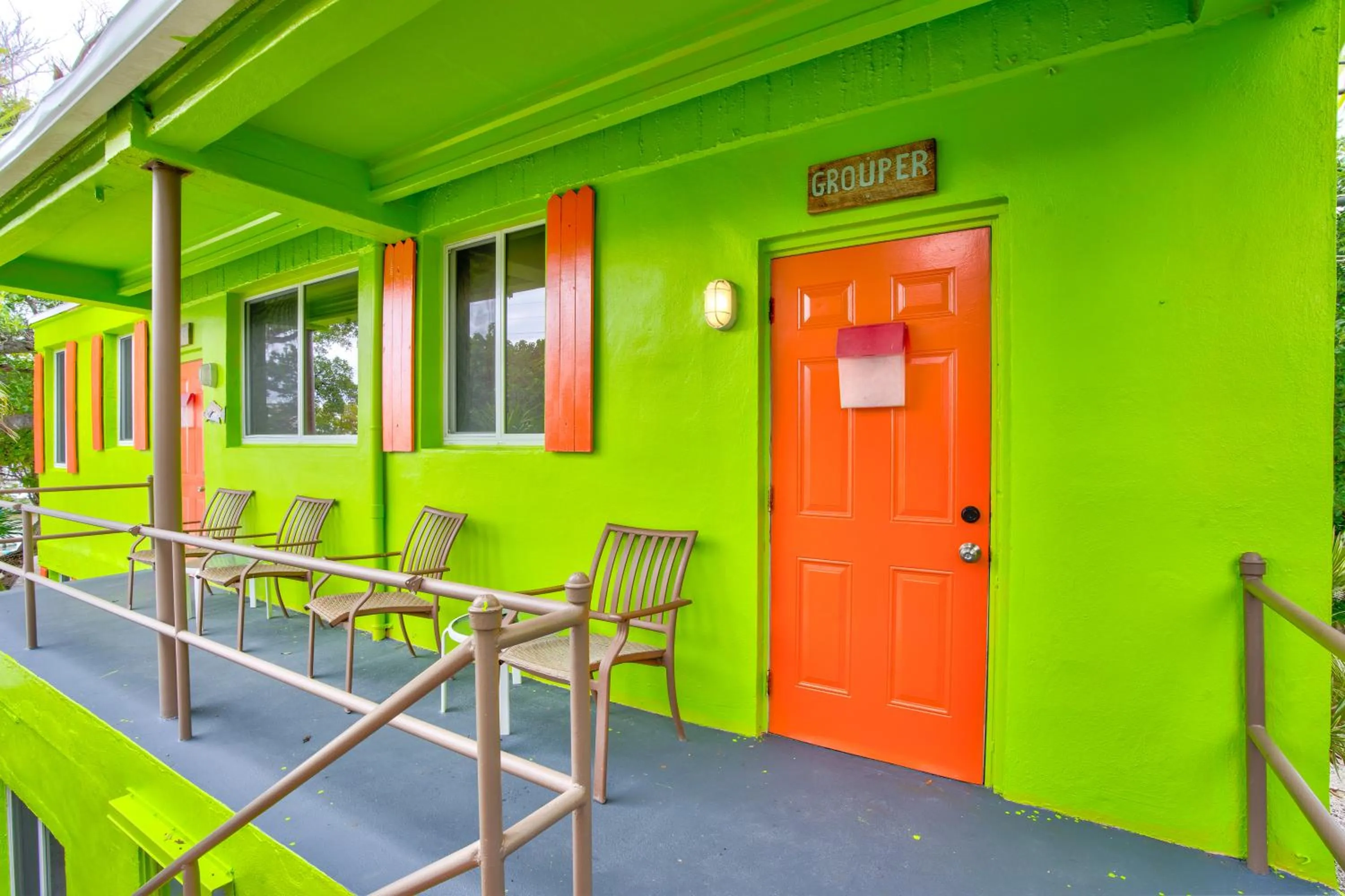 Captain Pip's Marina & Hideaway