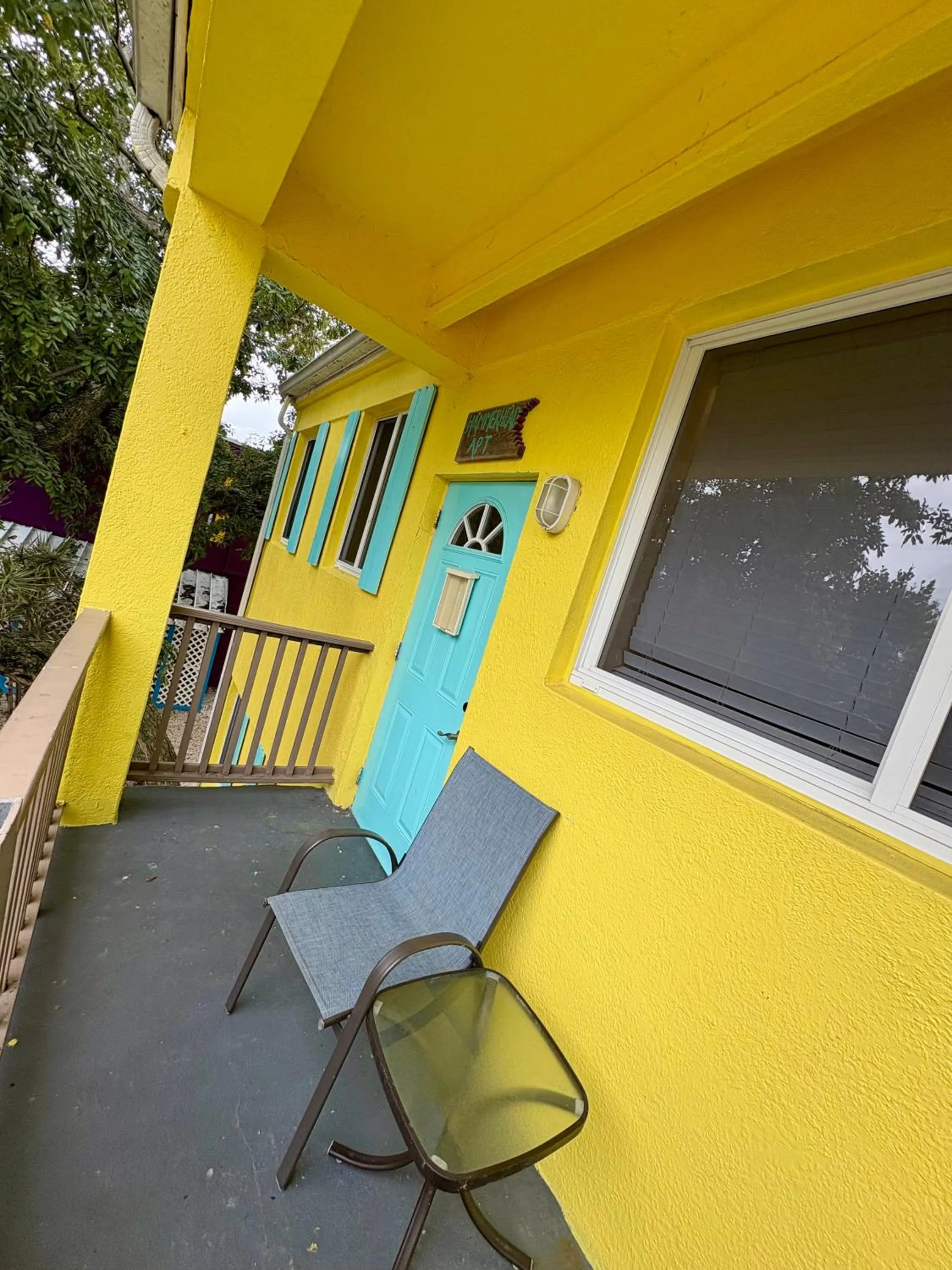 Captain Pip's Marina & Hideaway