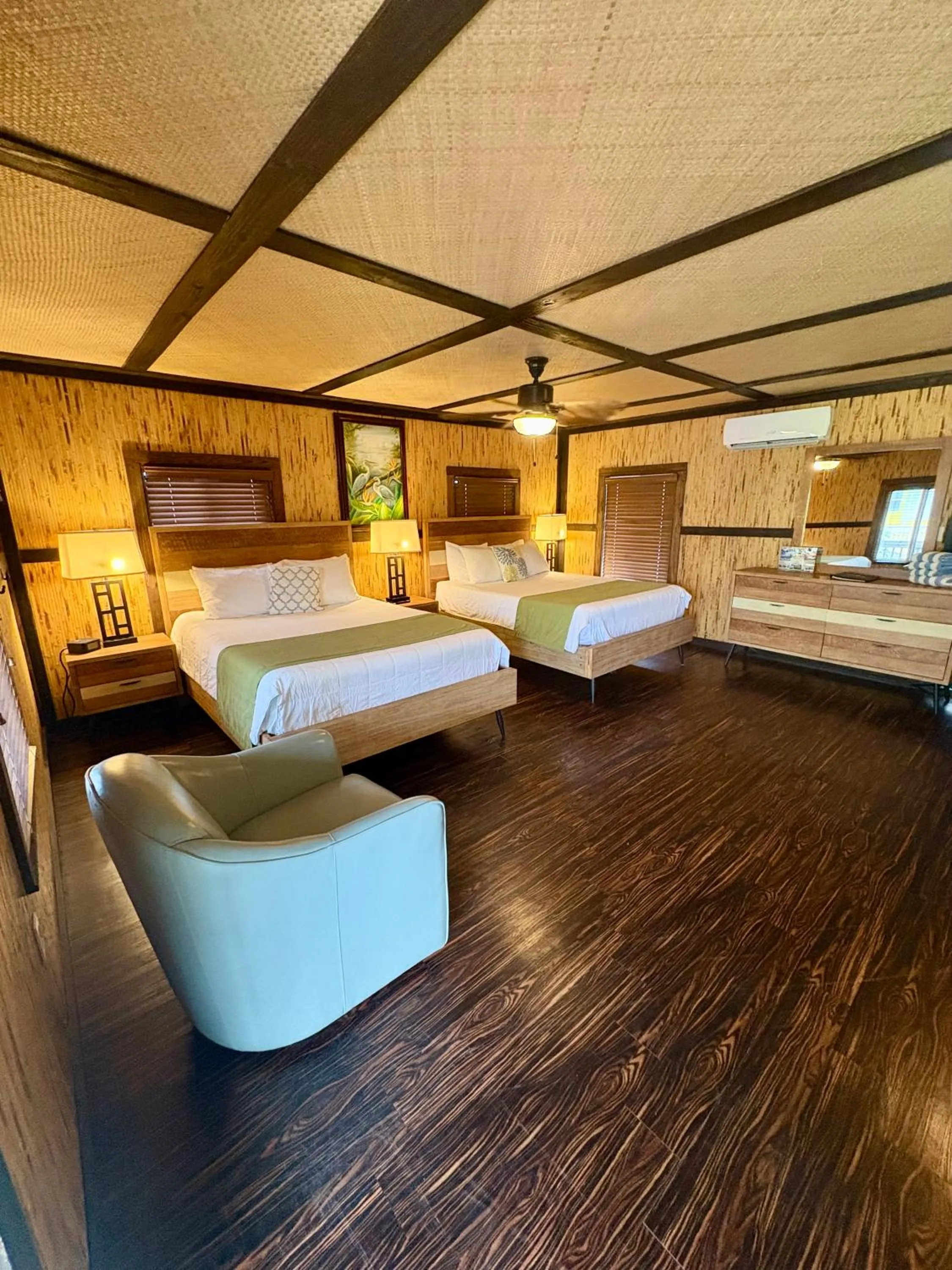 Bed in Captain Pip's Marina & Hideaway