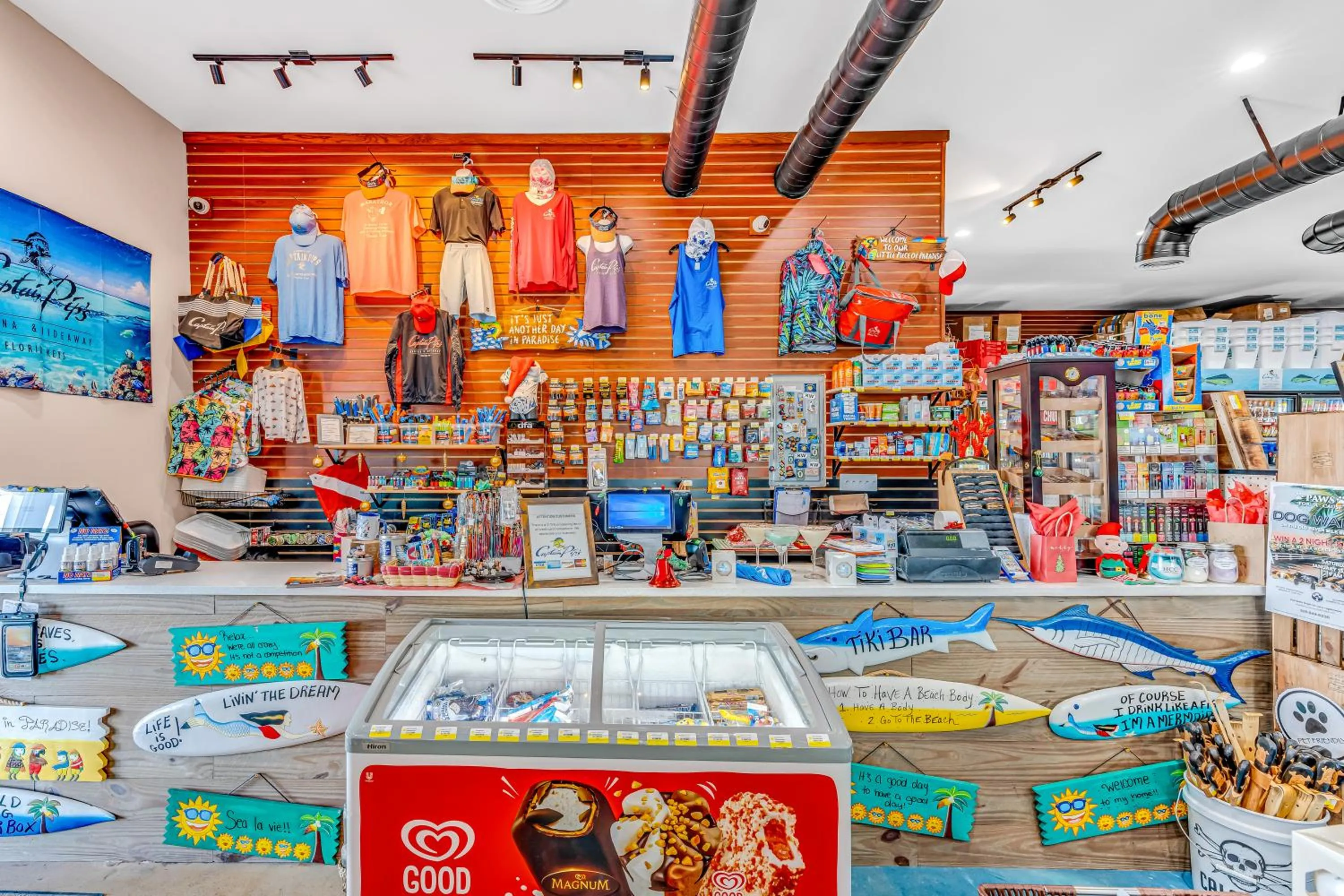 Shopping Area in Captain Pip's Marina & Hideaway