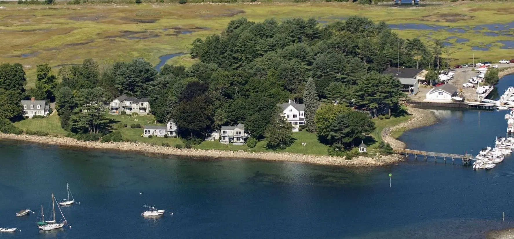 Bird's eye view in Dockside Guest Quarters