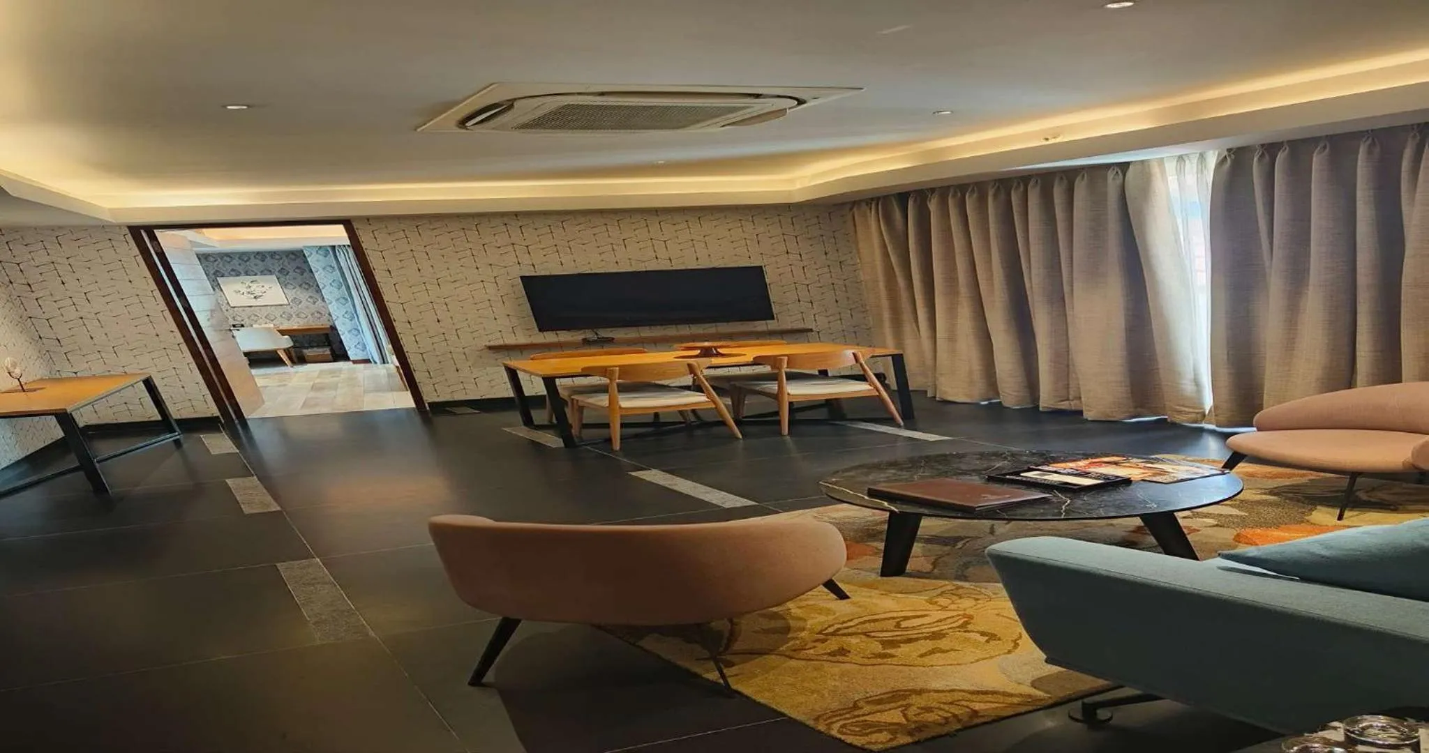 Living room in The Golkonda Resort and Spa