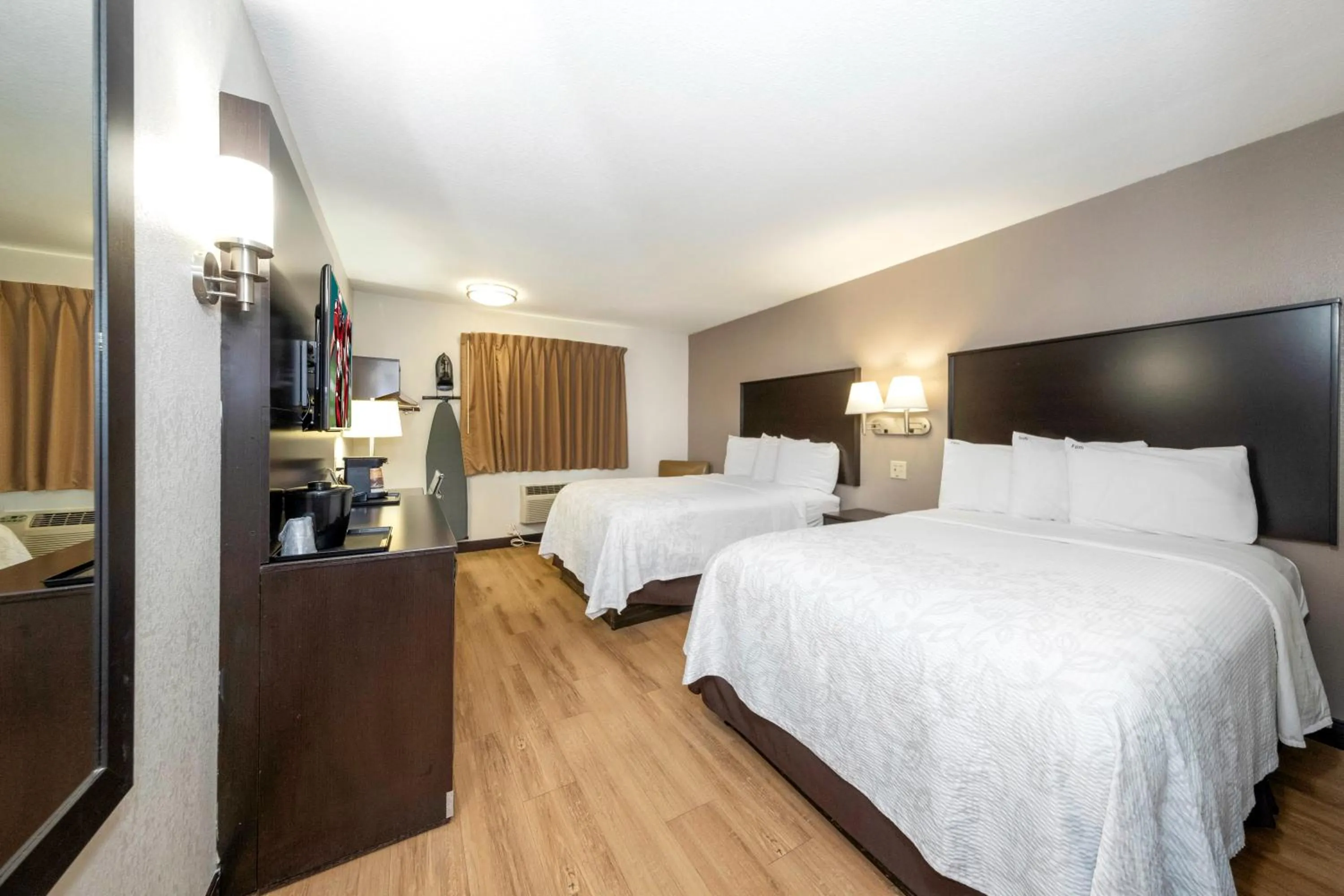 Photo of the whole room in Red Roof Inn PLUS+ Huntsville