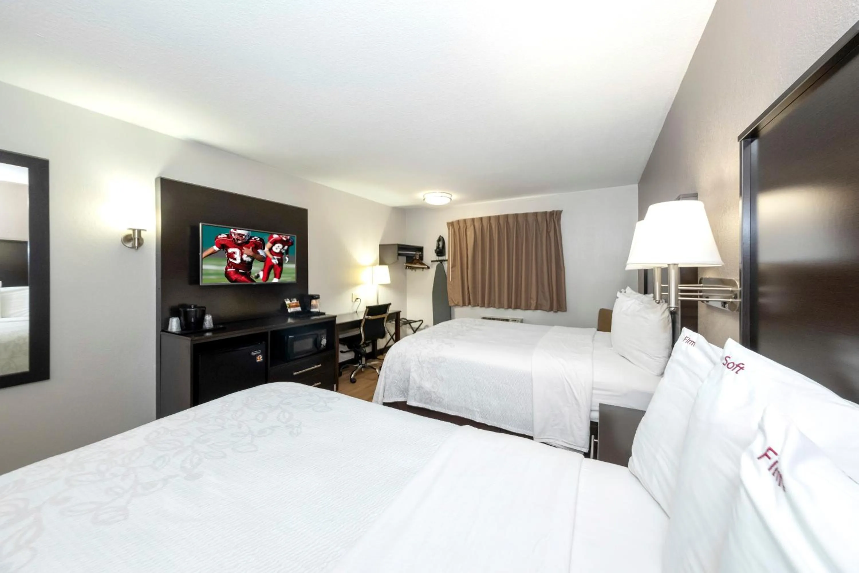 Photo of the whole room in Red Roof Inn PLUS+ Huntsville