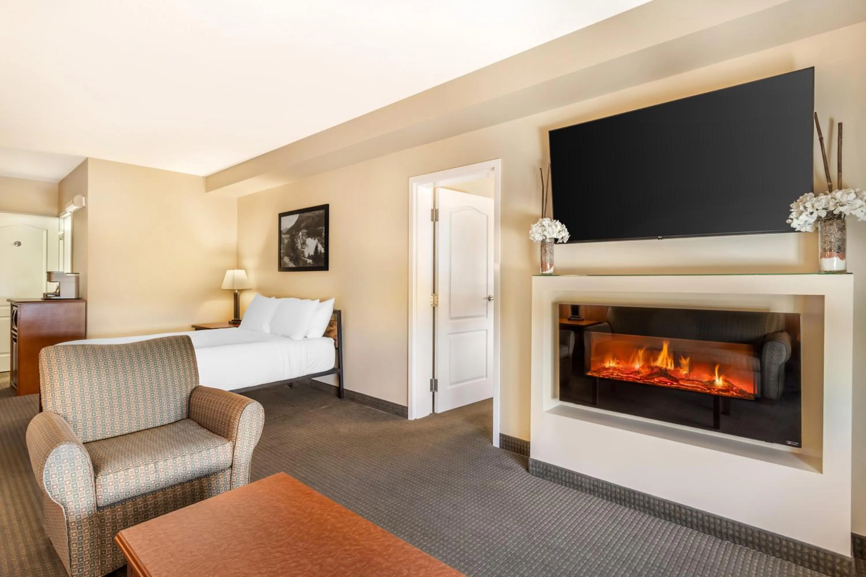 fireplace in Best Western Plus Service Inn & Suites