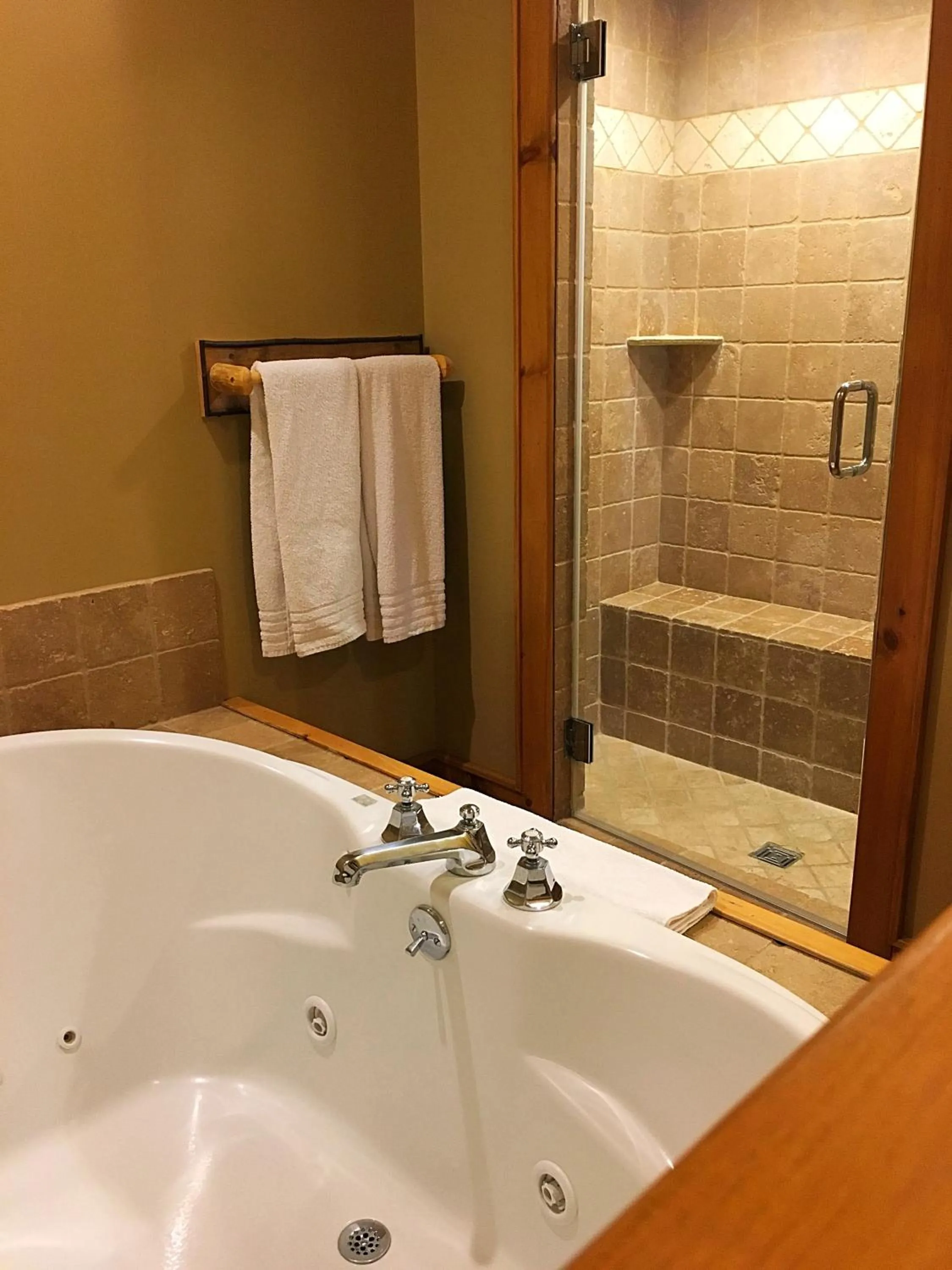 Shower in The Fern Lodge