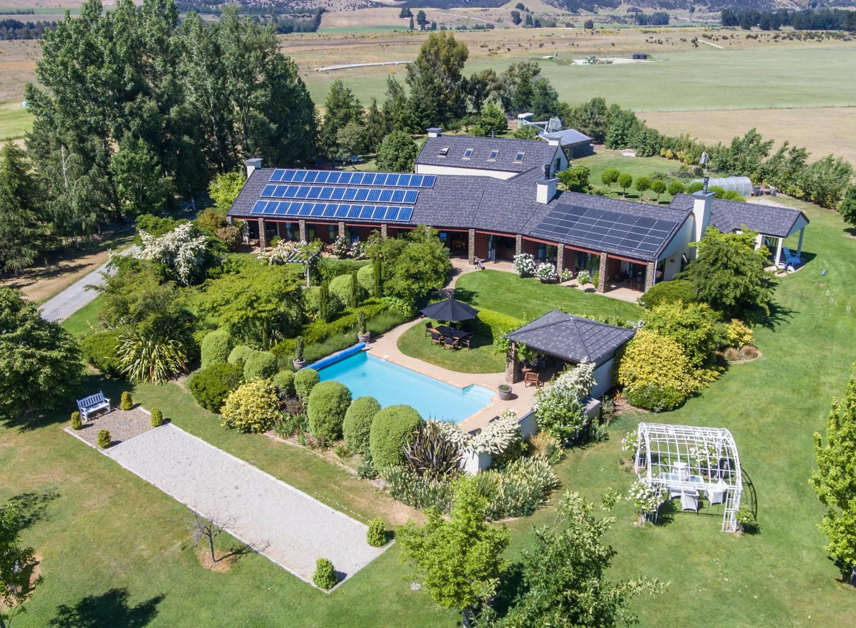 Facade/entrance in Lime Tree Lodge