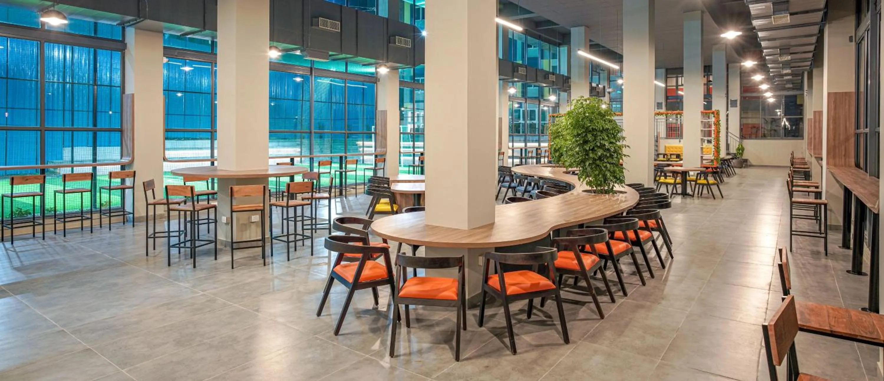 Restaurant/places to eat in Yello! Stays ITP