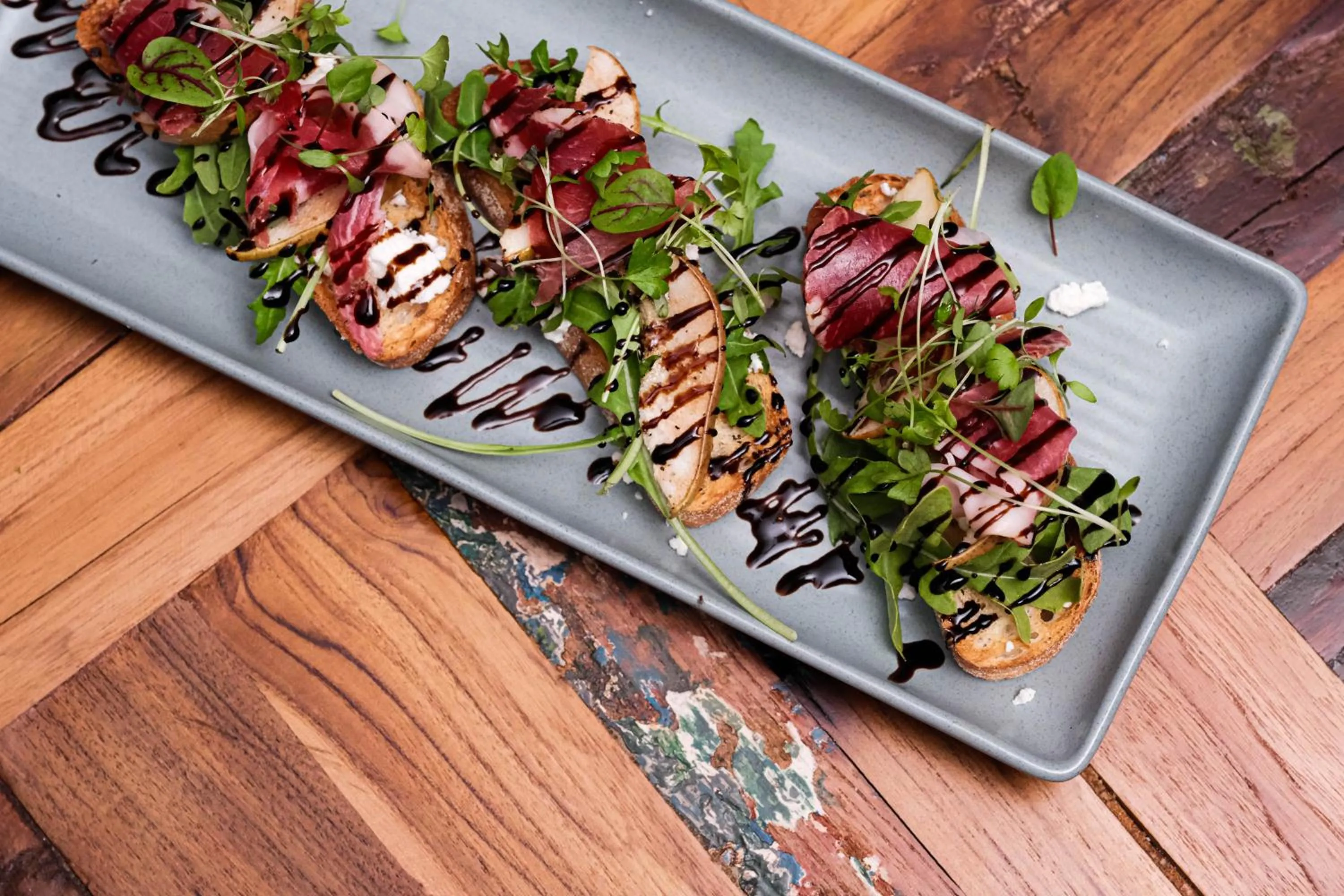 Restaurant/places to eat in The Mayfair Emerald