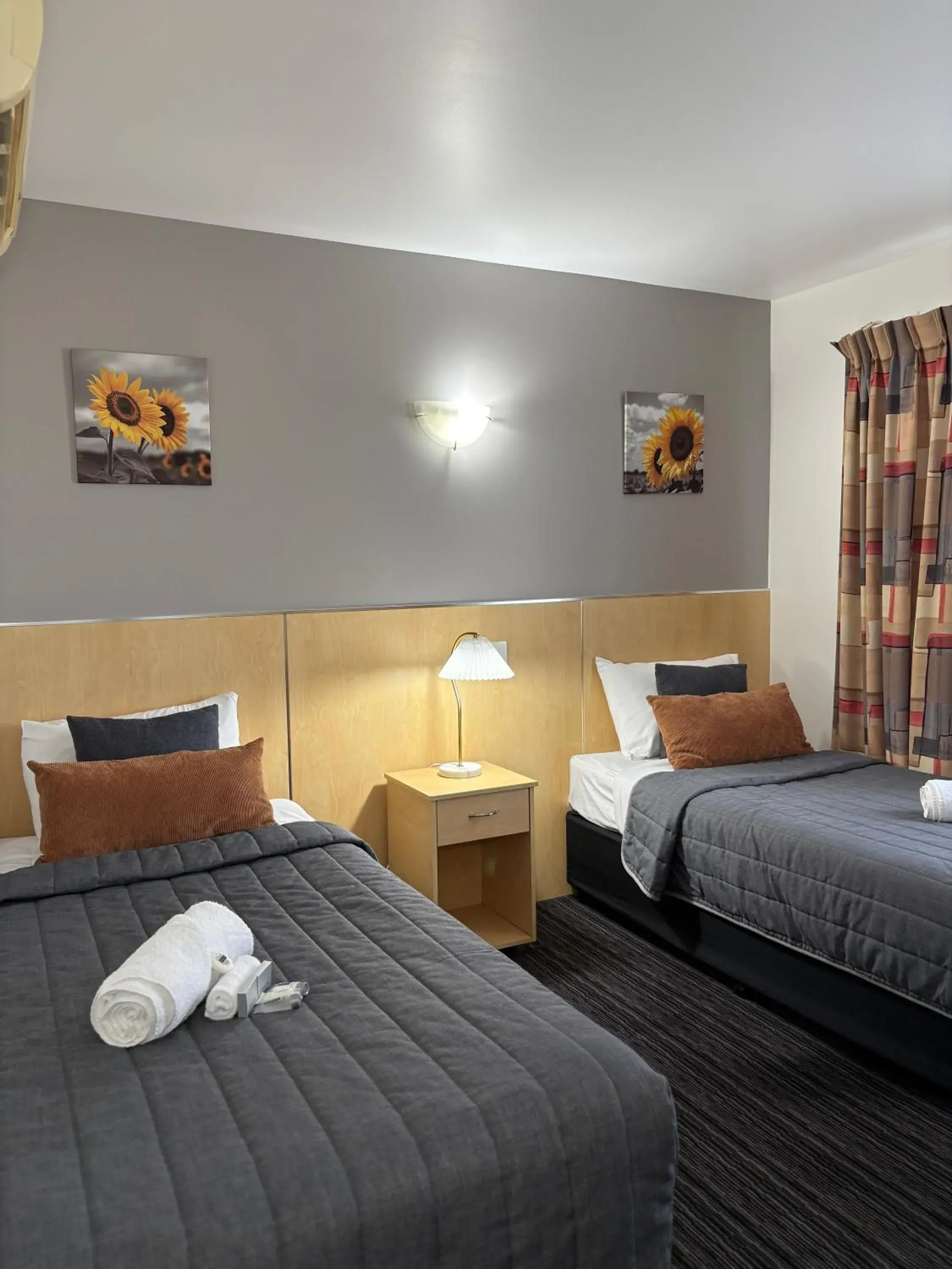 Family Suite in The Mayfair Emerald Family Suite in The Mayfair Emerald