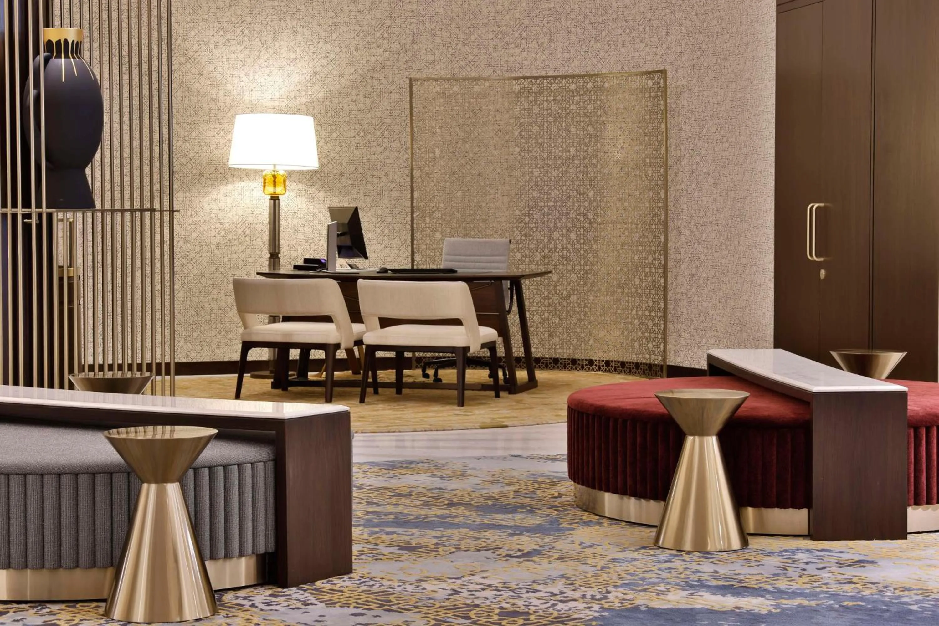 Lobby or reception in Embassy Suites By Hilton Dubai Business Bay
