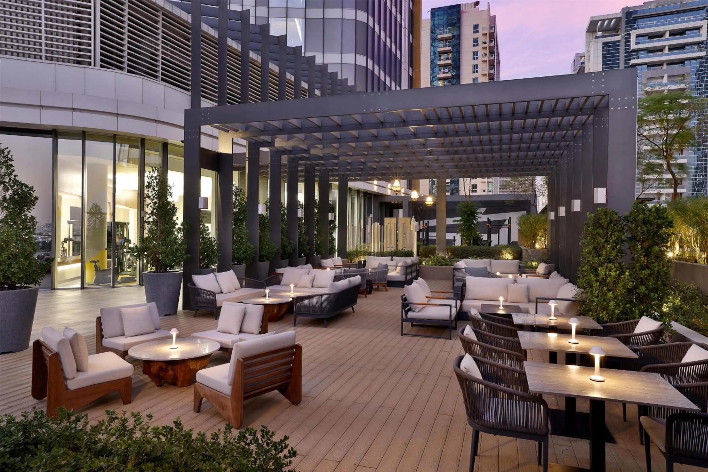 Restaurant/places to eat in Embassy Suites By Hilton Dubai Business Bay