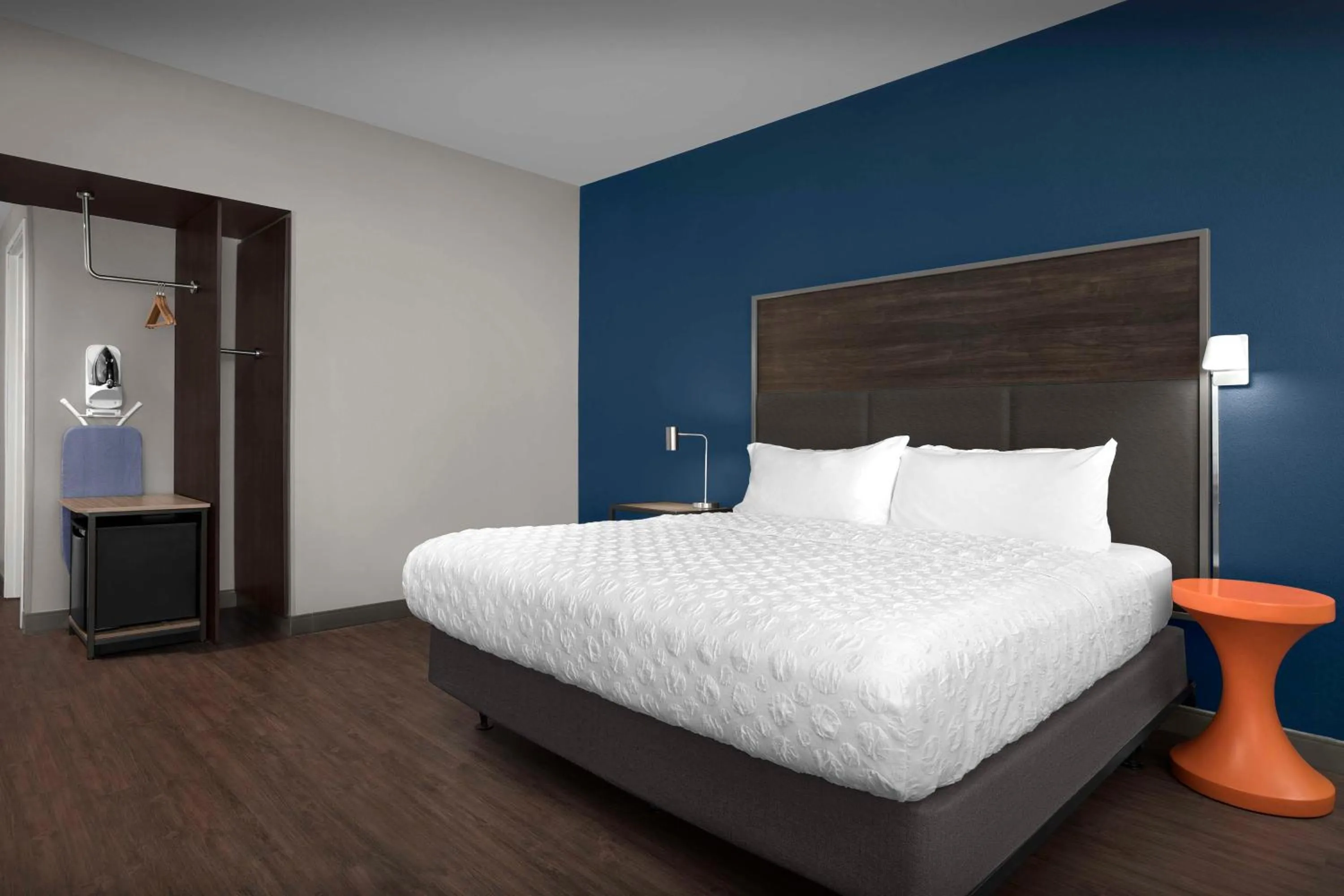 Bed in Tru By Hilton Jackson, Tn