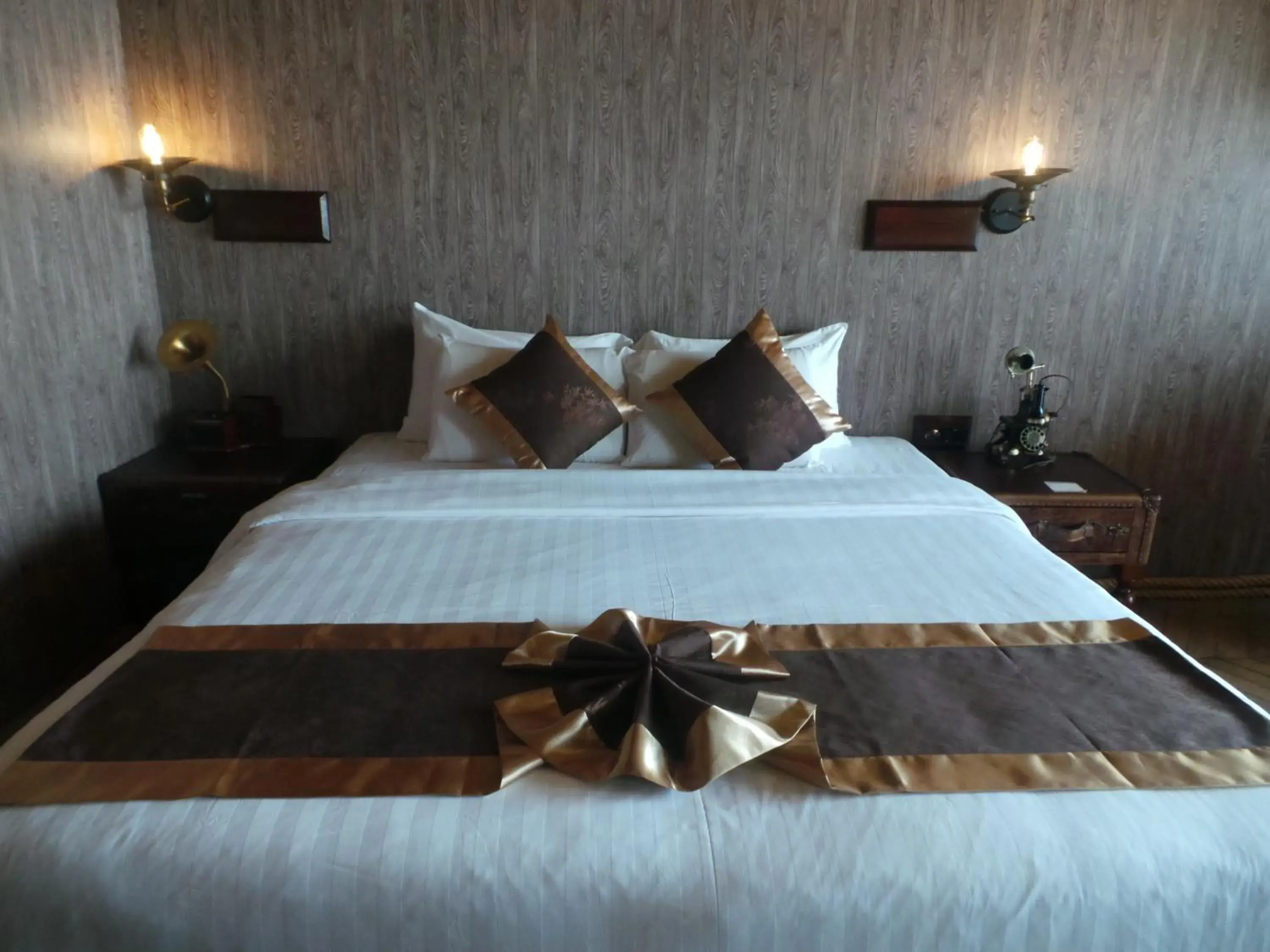 Premium Deluxe with Balcony in Vintage Luxury Yacht Hotel Premium Deluxe with Balcony in Vintage Luxury Yacht Hotel