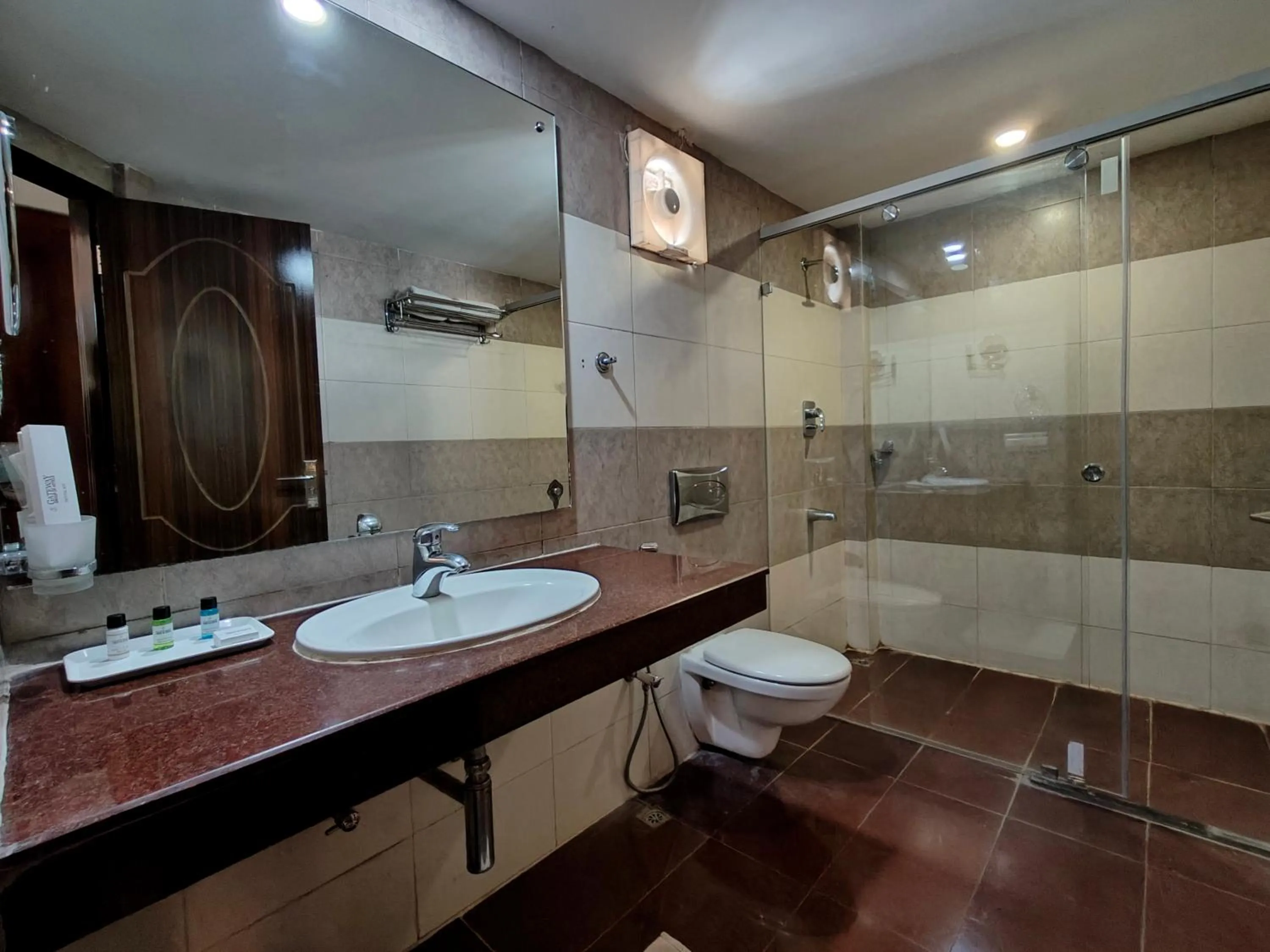 Hotel Gateway Grandeur