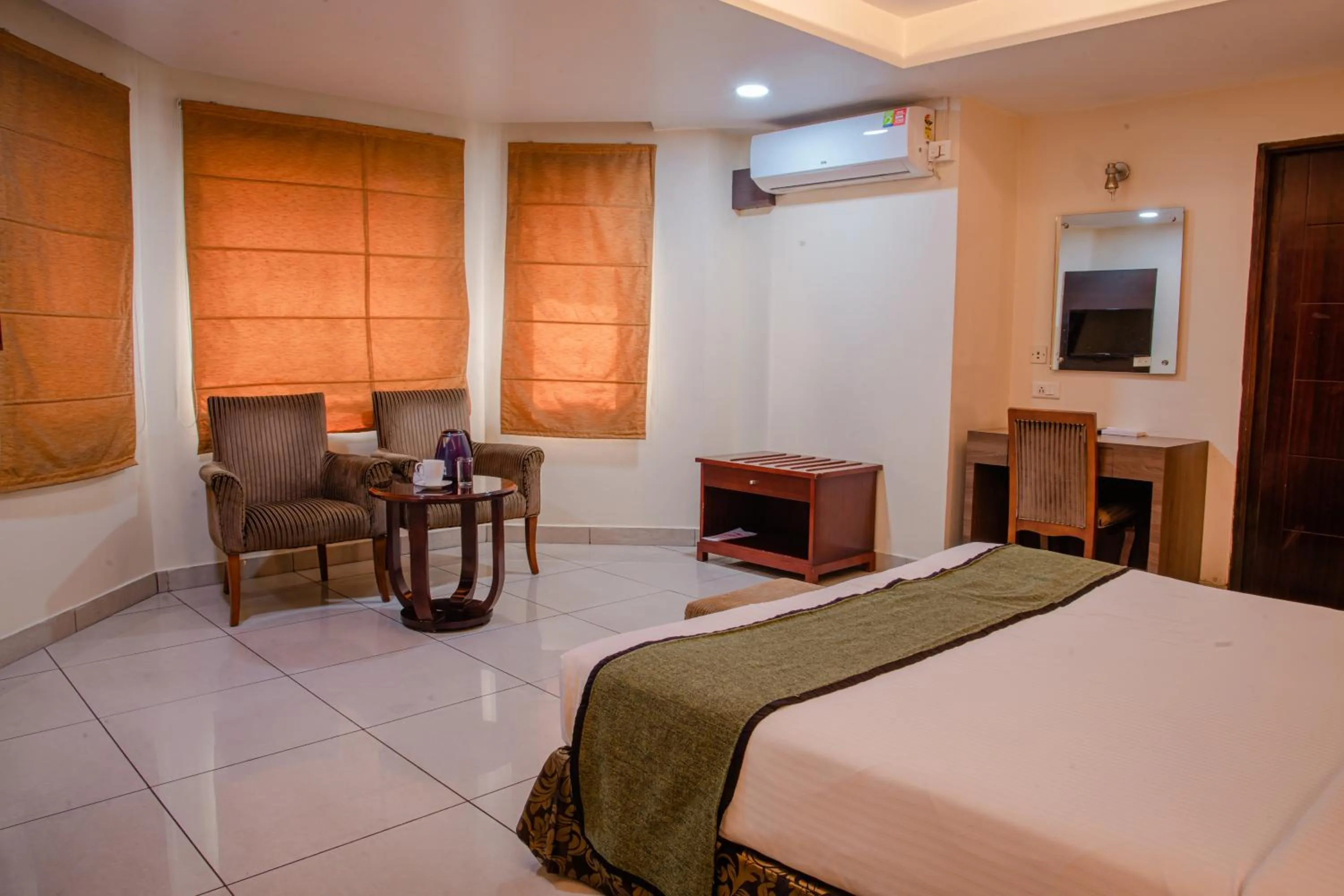 Bed in Hotel Gateway Grandeur