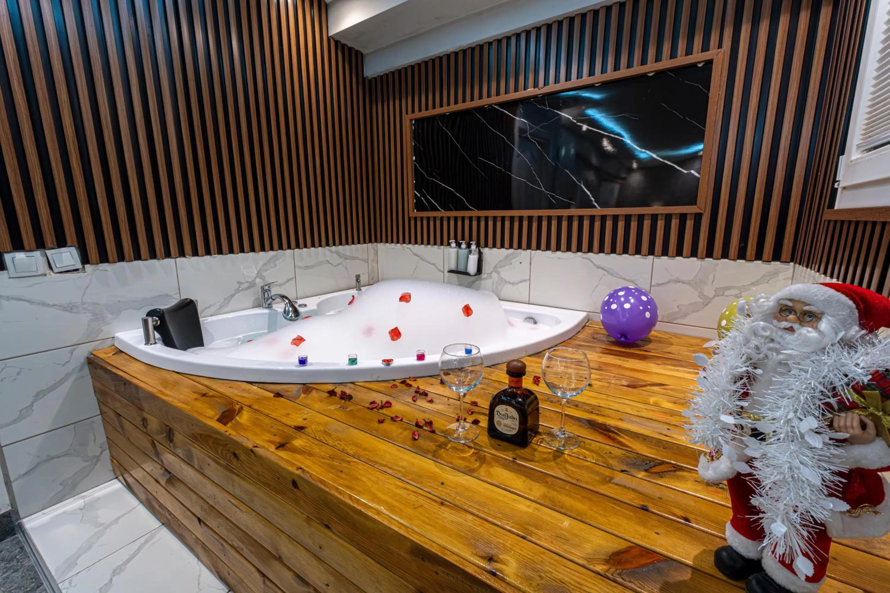 Bath in Stay Suite Hotel