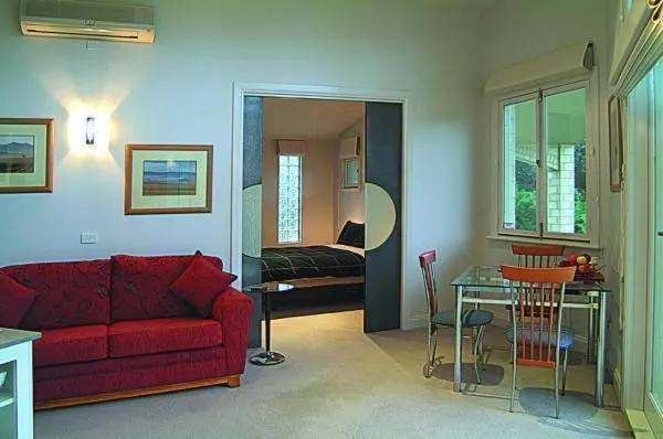 Seating Area in The Gatehouse at Villa Raedward