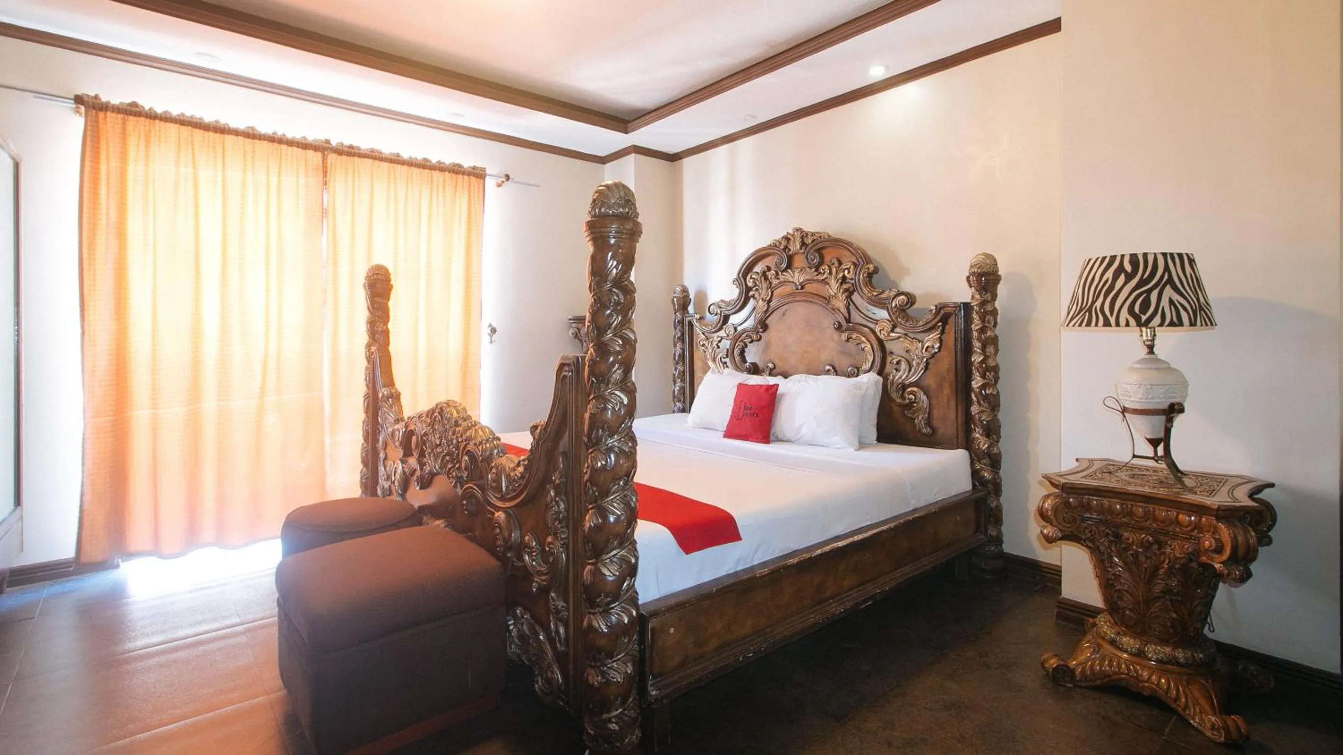 Bed in RedDoorz Plus New Era Budget Hotel Mabolo former RedDoorz near Landers Superstore Cebu City
