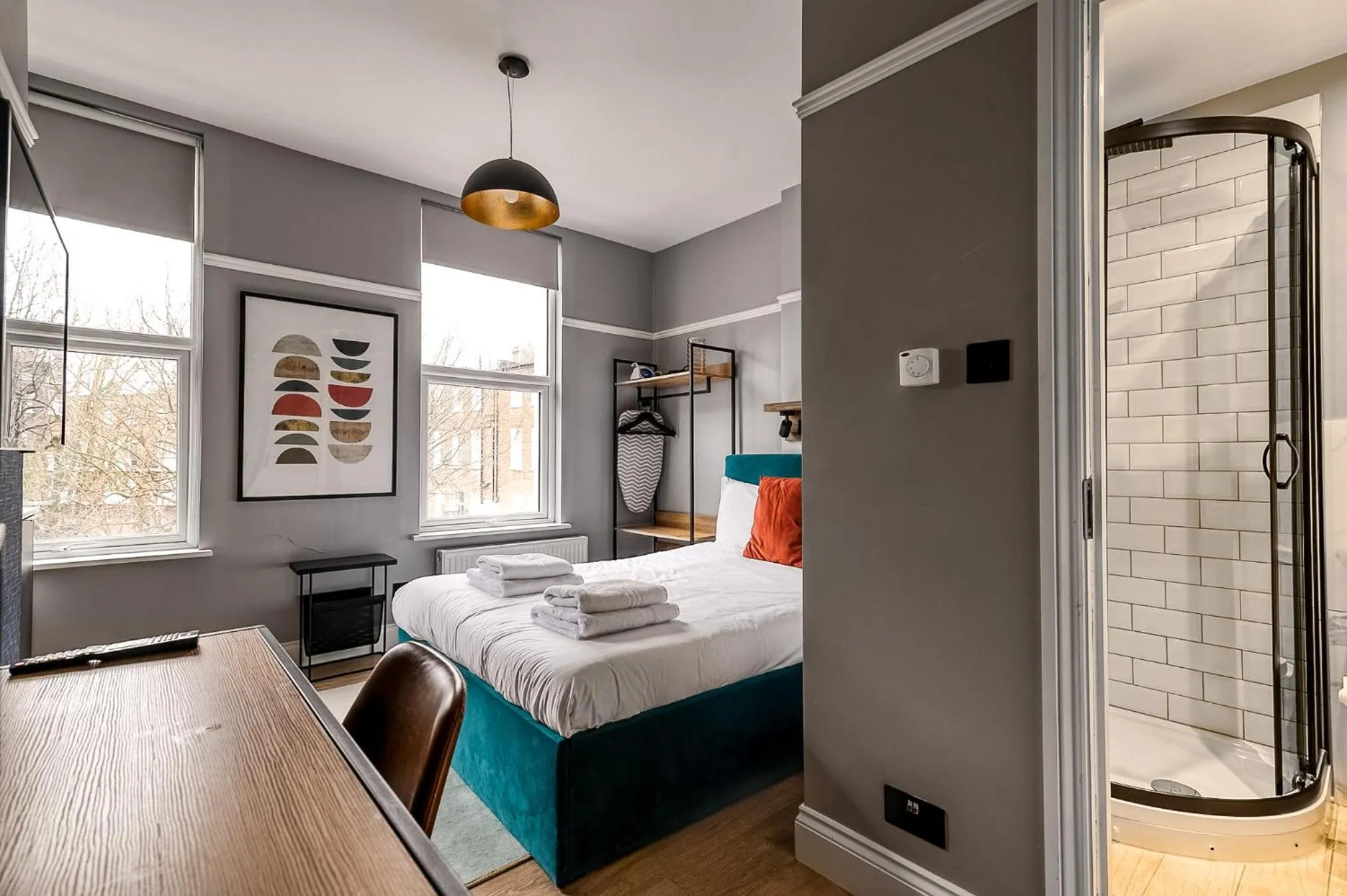 Bed in Kensington Rooms - Warwick Road