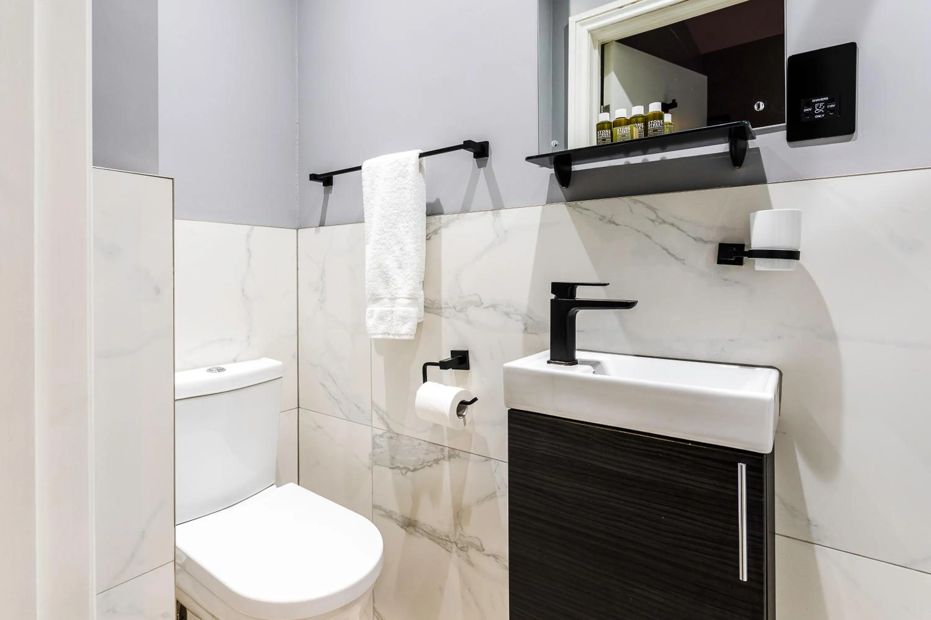 Shower in Kensington Rooms - Warwick Road