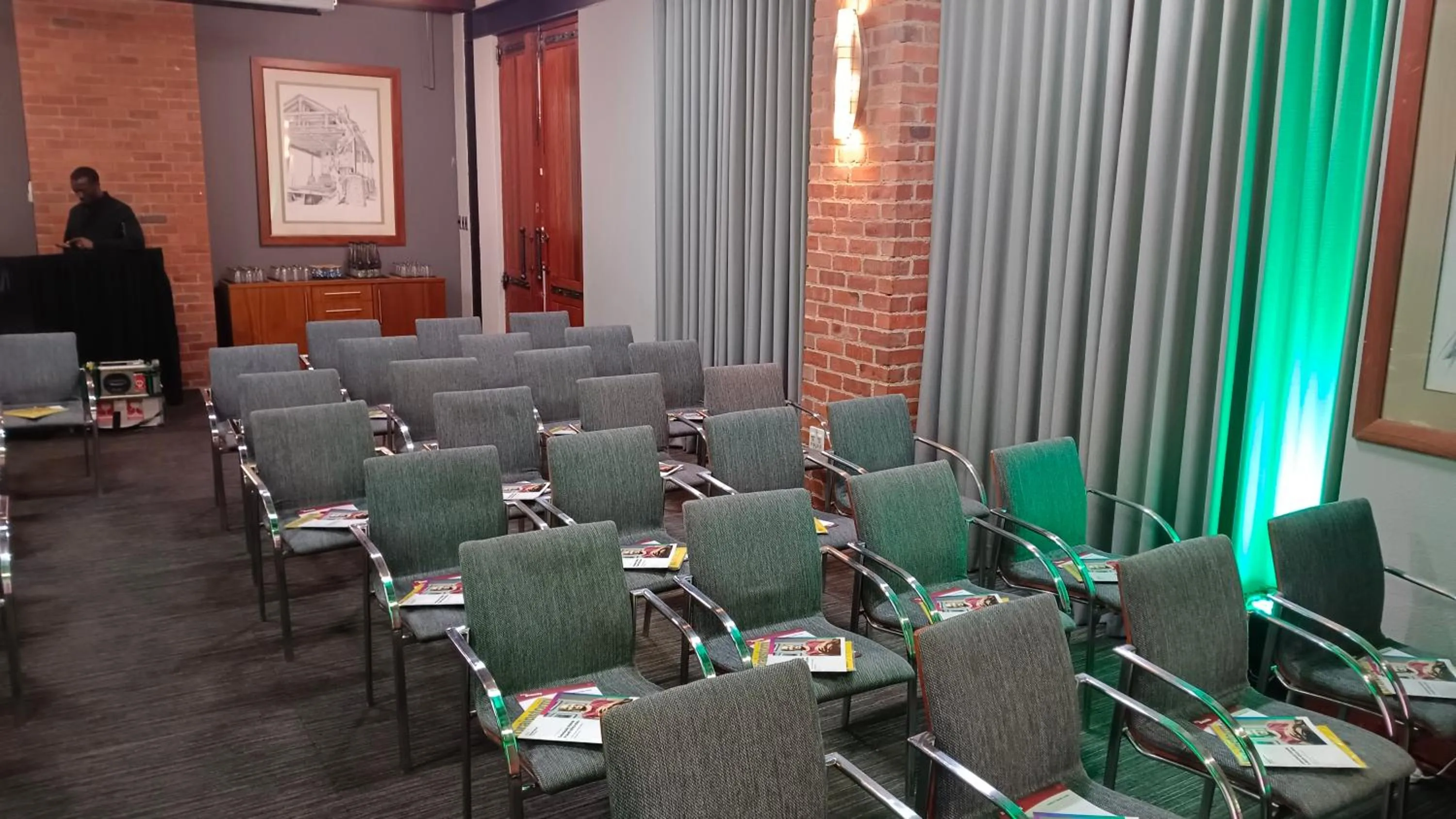 Riboville Boutique Hotel And Restaurant