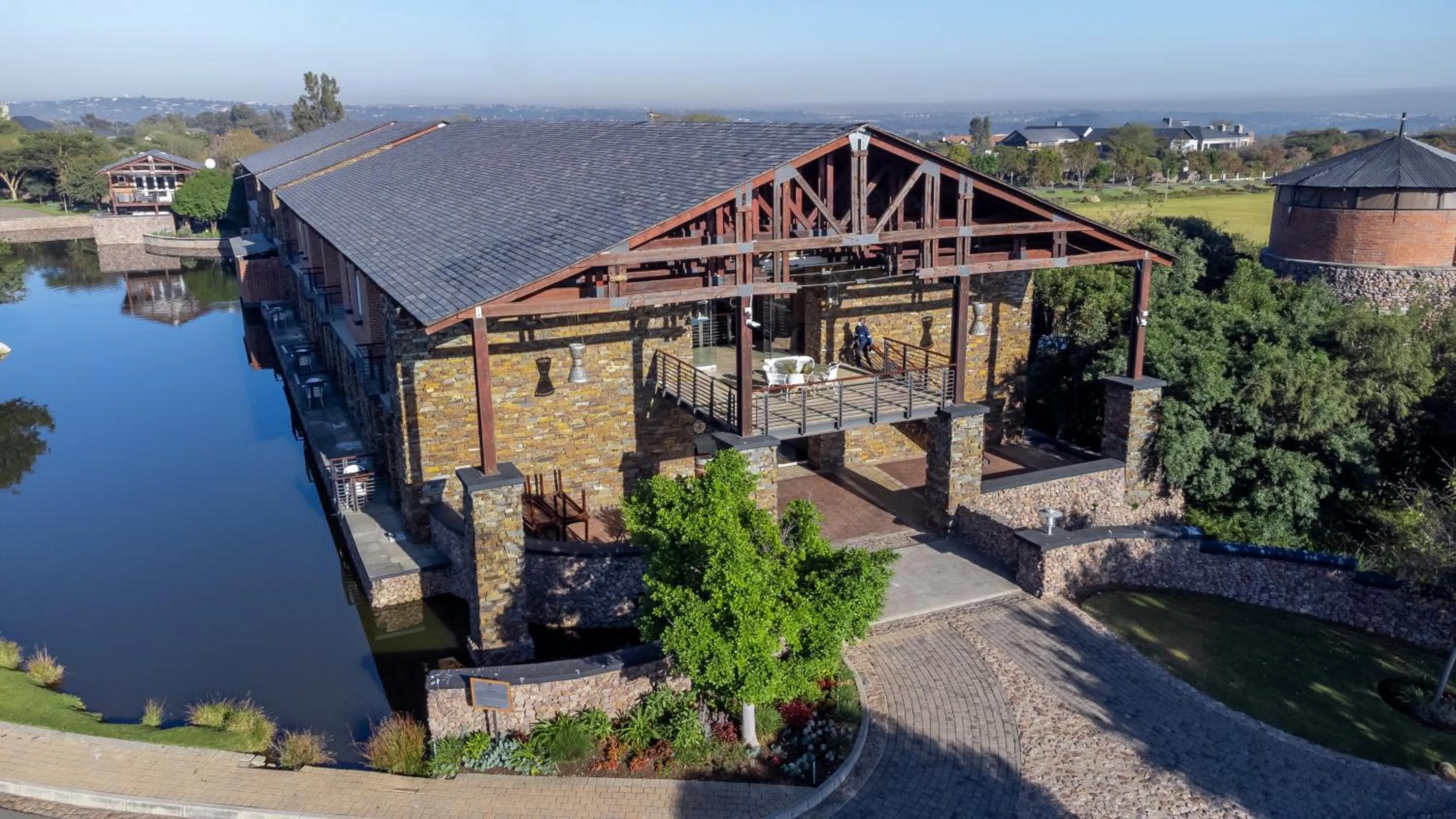 Riboville Boutique Hotel And Restaurant