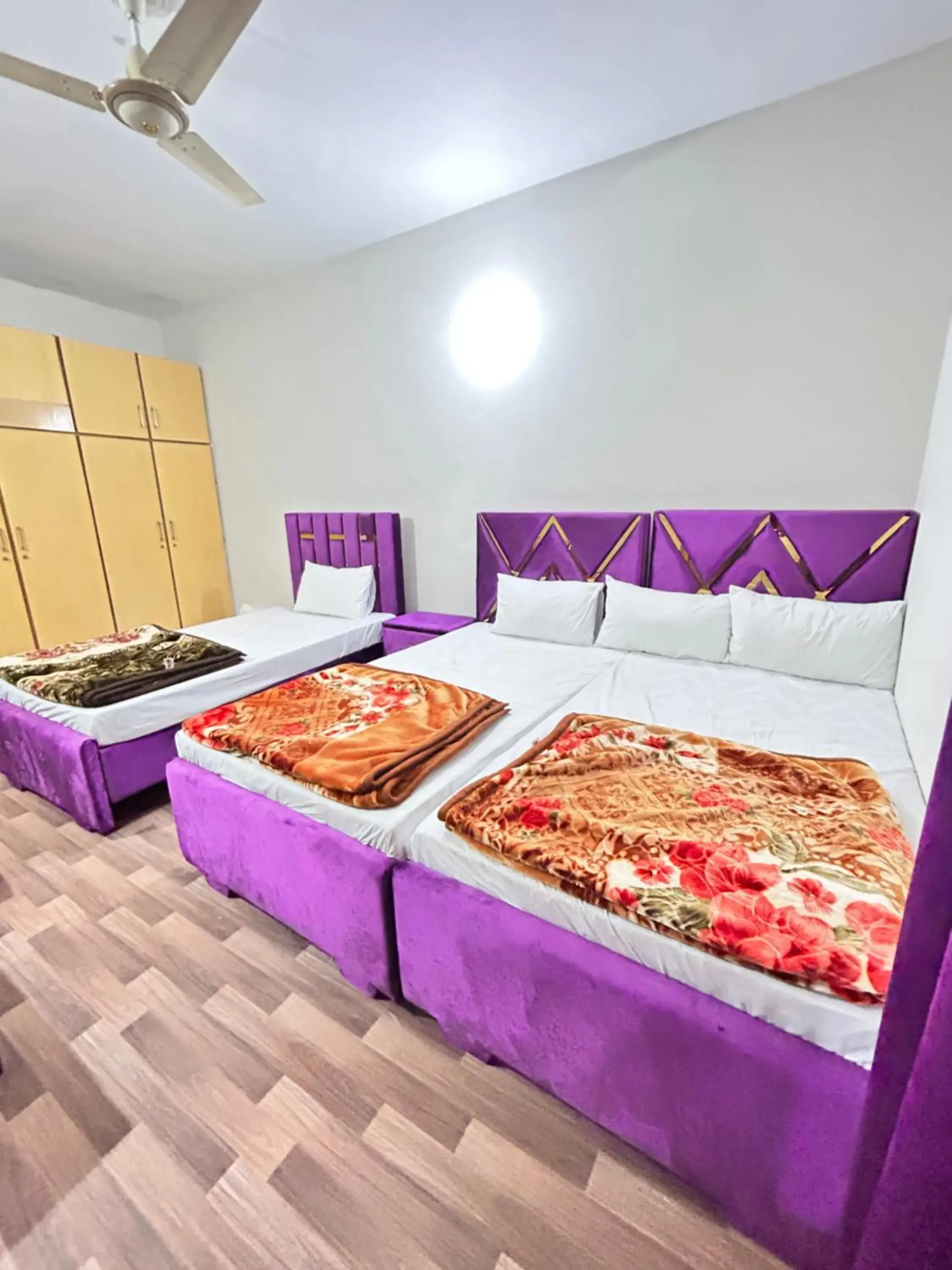 Comfort Triple Room in Eden Plus Executive Hotel Comfort Triple Room in Eden Plus Executive Hotel