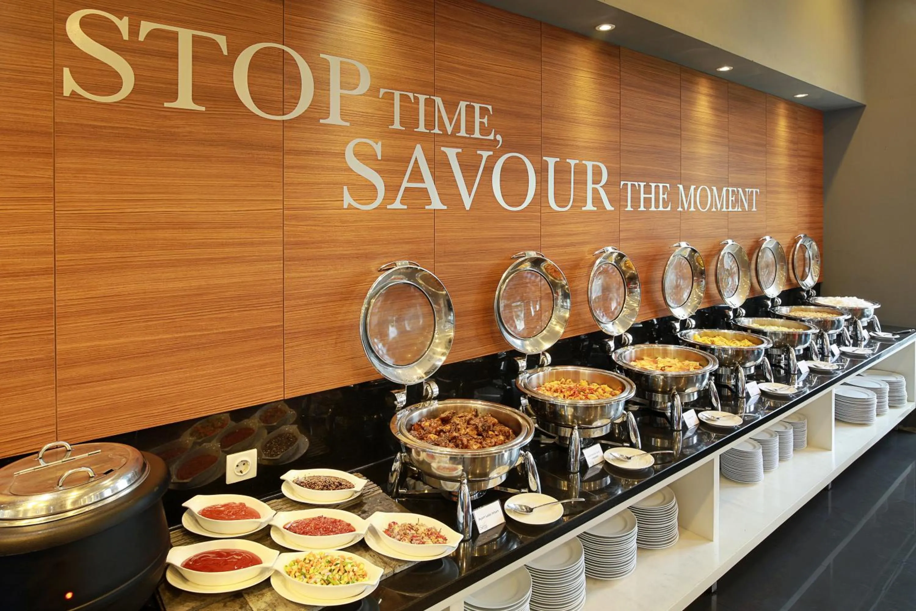 Restaurant/places to eat in Kyriad Hotel Airport Jakarta