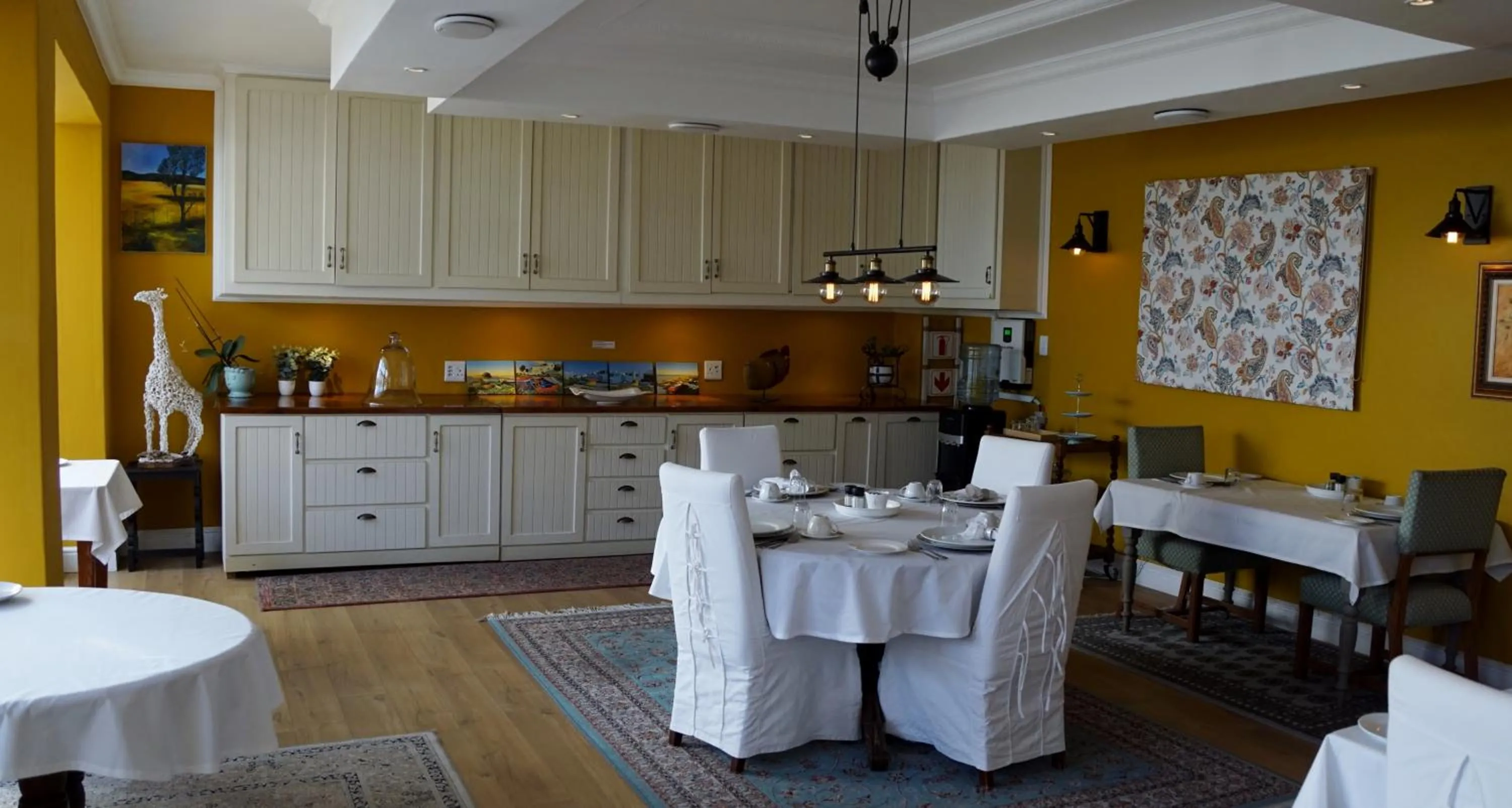 Dining area in Paternoster Manor