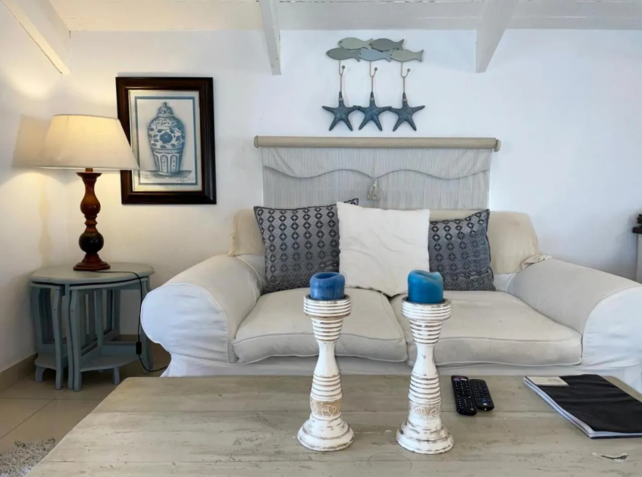 Decorative detail in Paternoster Manor