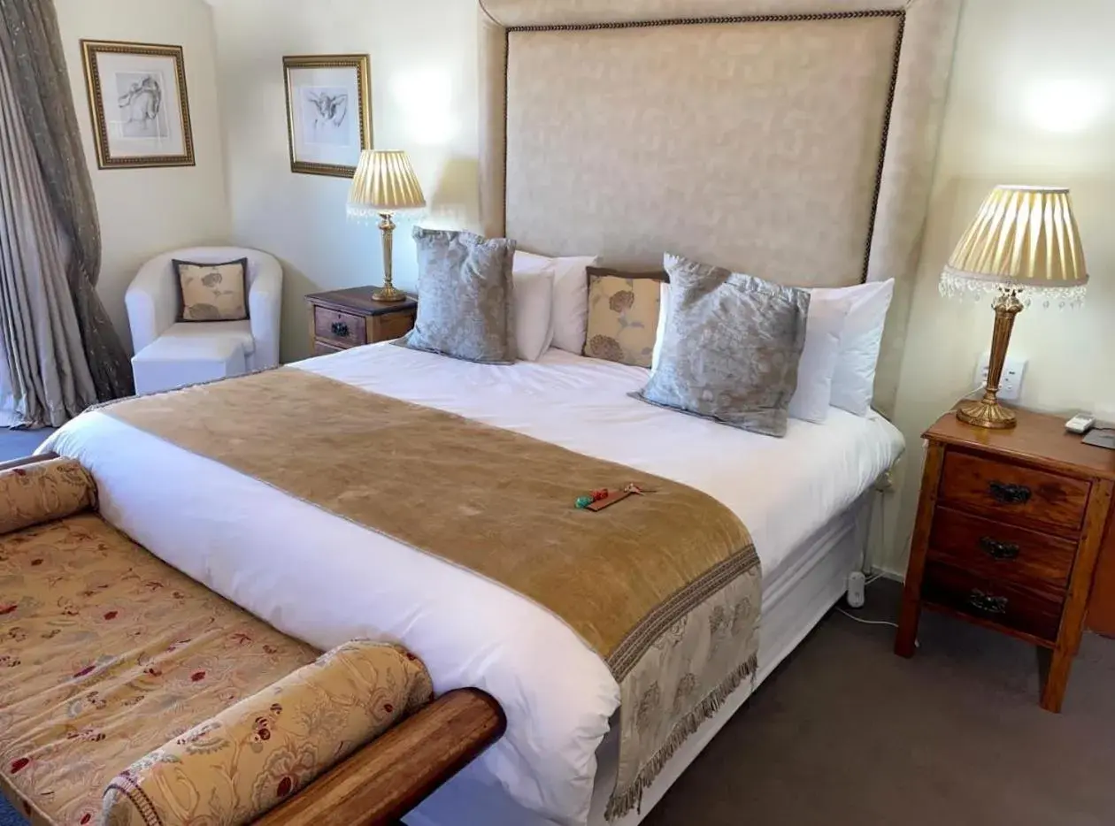 Deluxe Double or Twin Room with Balcony - single occupancy in Paternoster Manor Deluxe Double or Twin Room with Balcony - single occupancy in Paternoster Manor