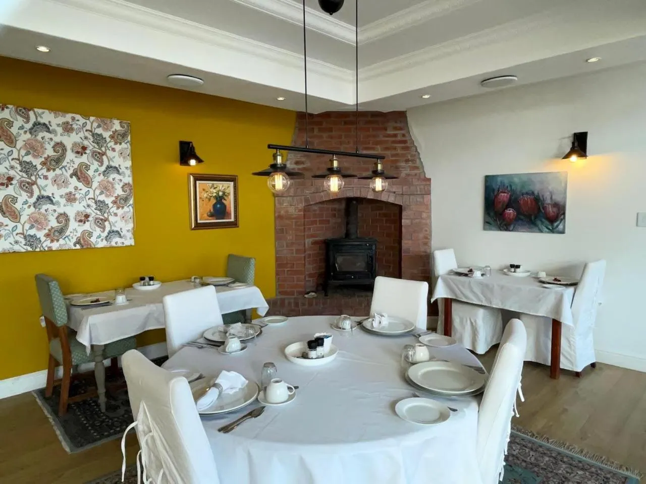 Dining area in Paternoster Manor